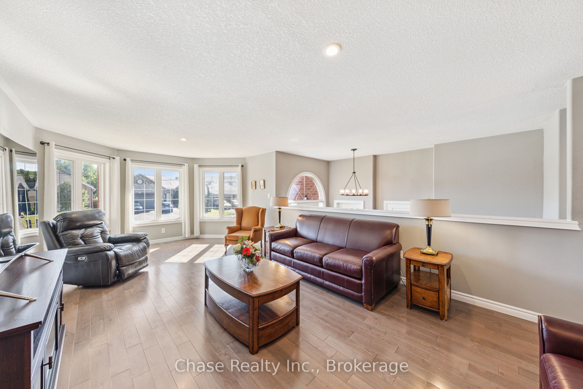 18 St Amant Road Property Photo 7