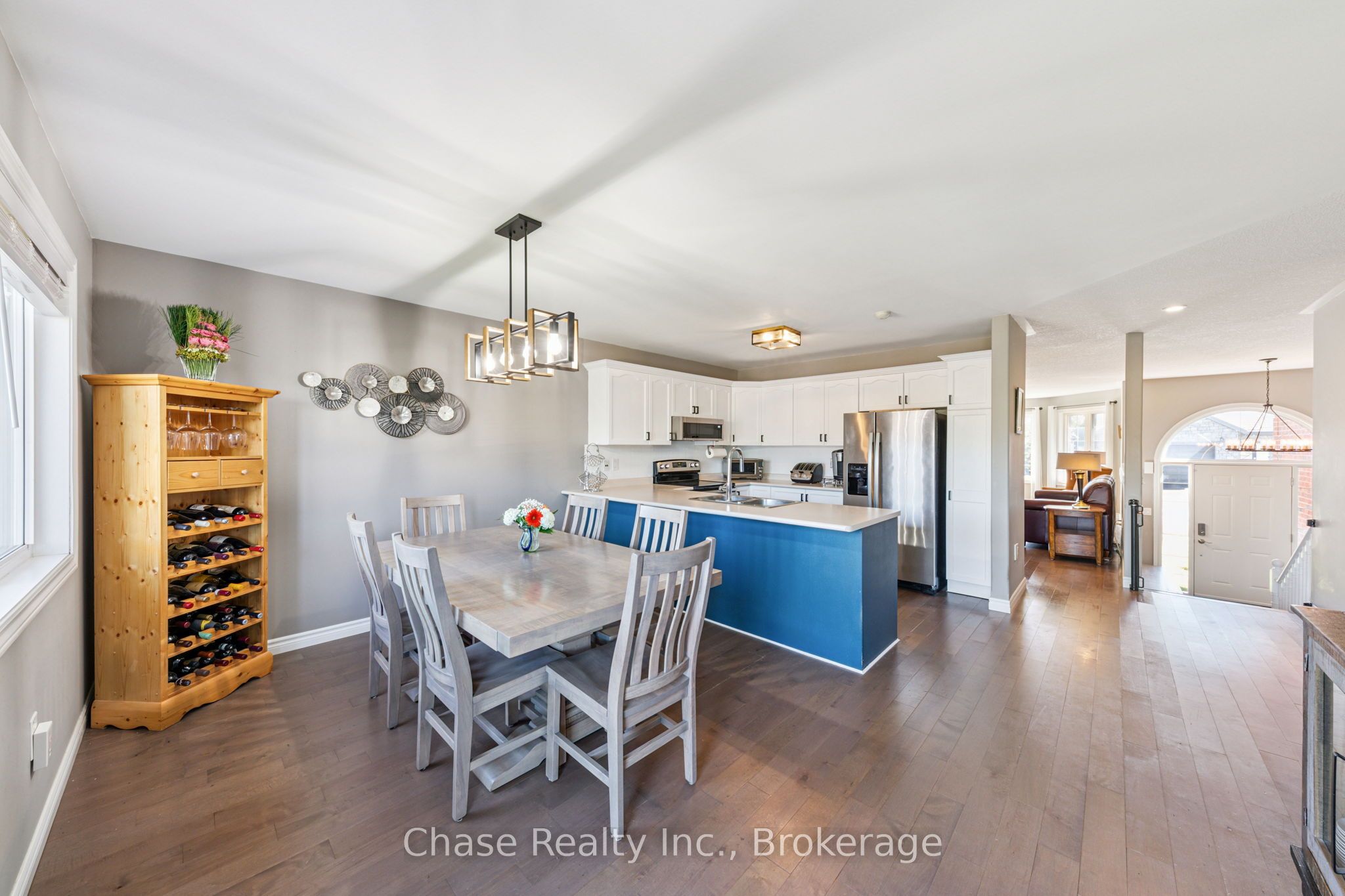 18 St Amant Road Property Photo 11