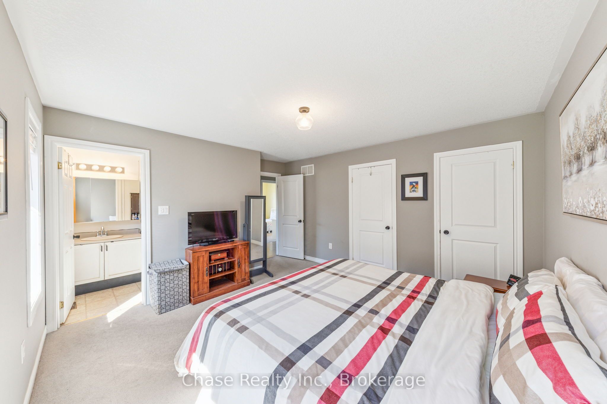 18 St Amant Road Property Photo 16