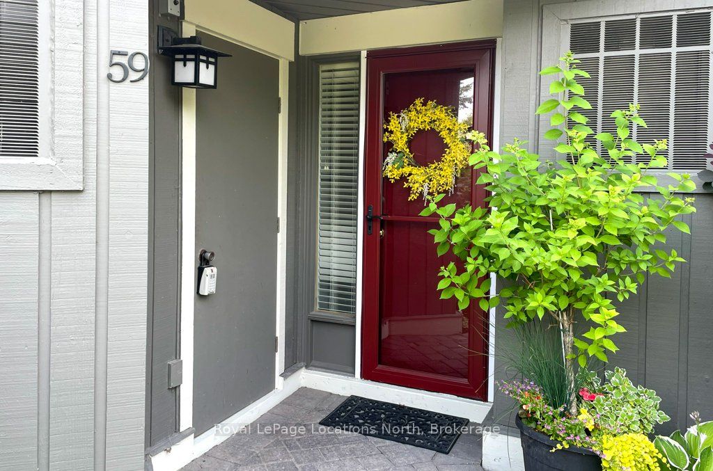 145 Fairway Crescent 59 Property Photo 7