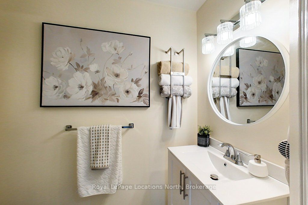 145 Fairway Crescent 59 Property Photo 31