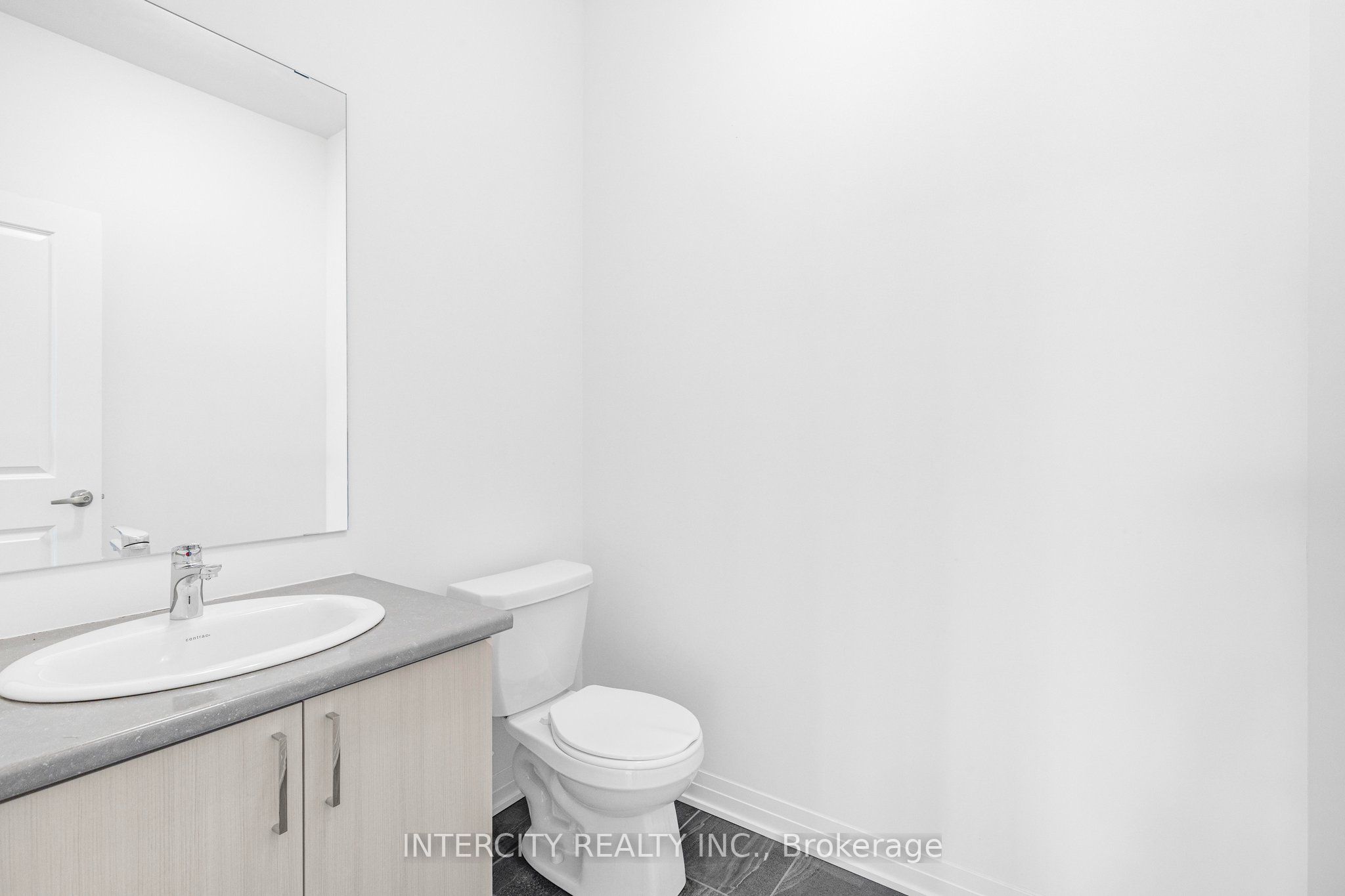 345 Quebec Street Property Photo 13