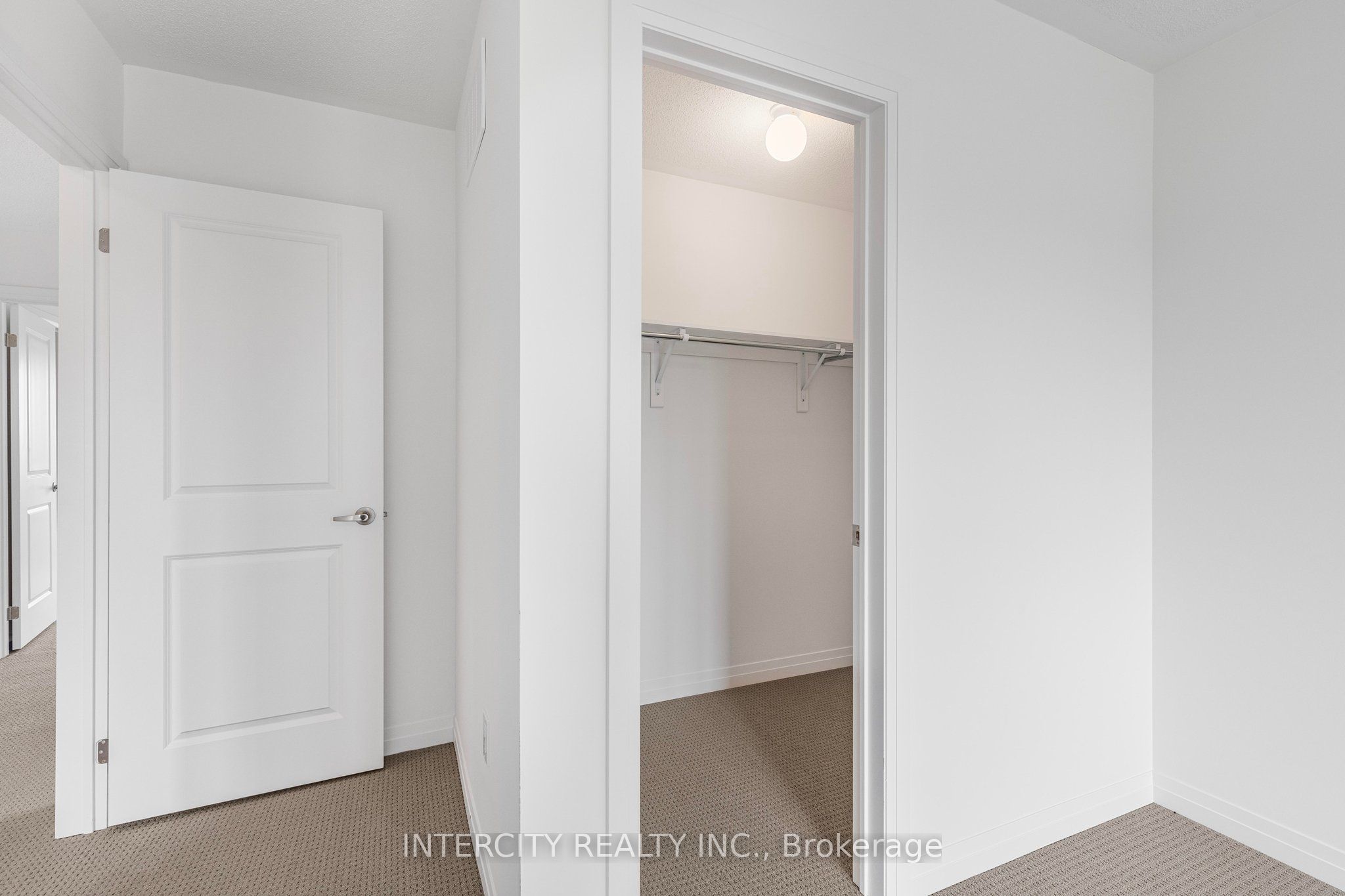 345 Quebec Street Property Photo 27
