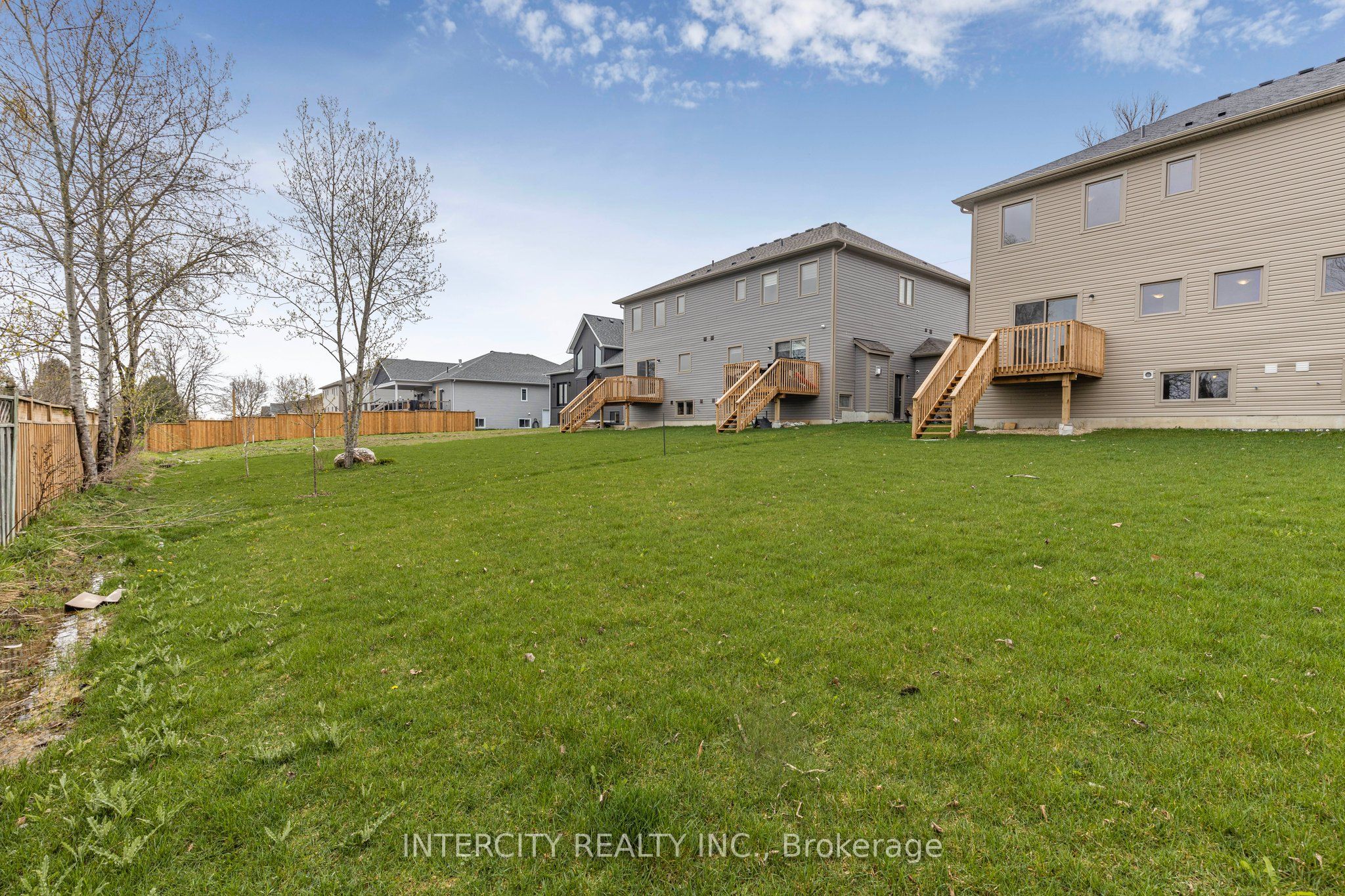 345 Quebec Street Property Photo 33