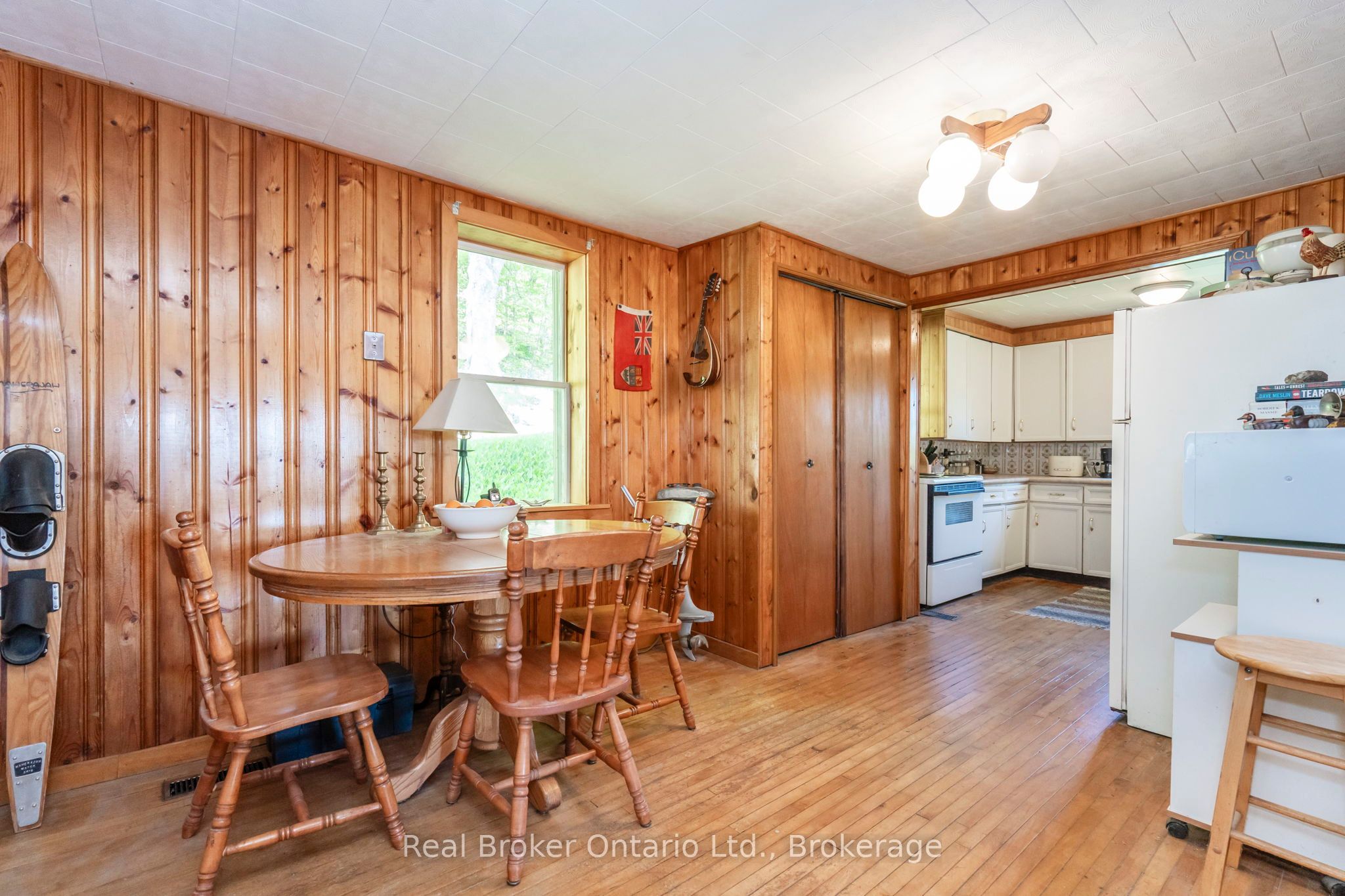 437 Champlain Road Property Photo 17