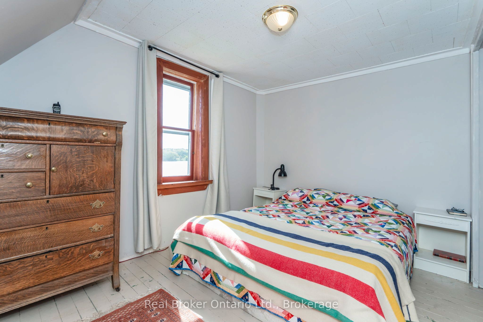 437 Champlain Road Property Photo 22