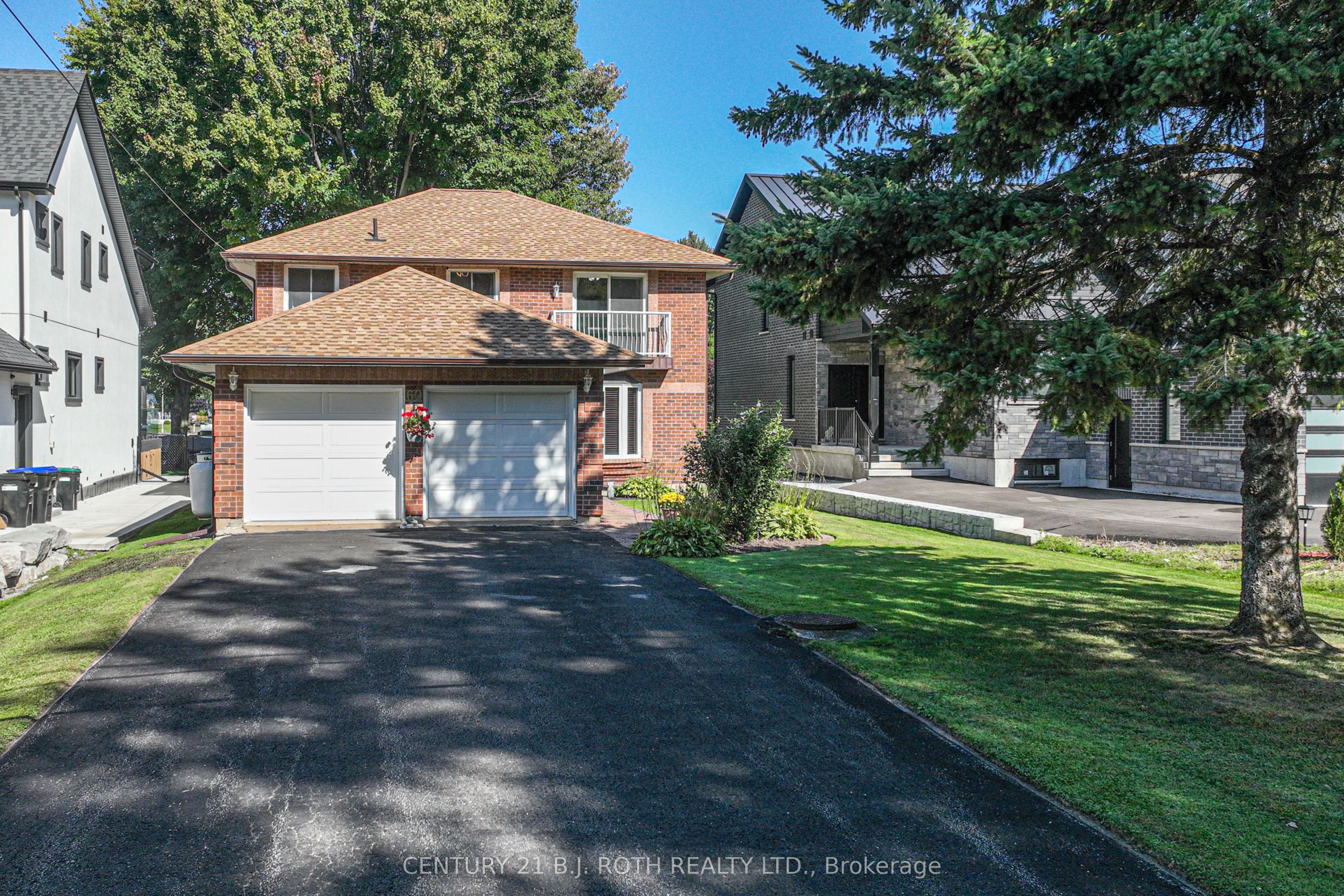 60 Simcoe Road Property Photo 1