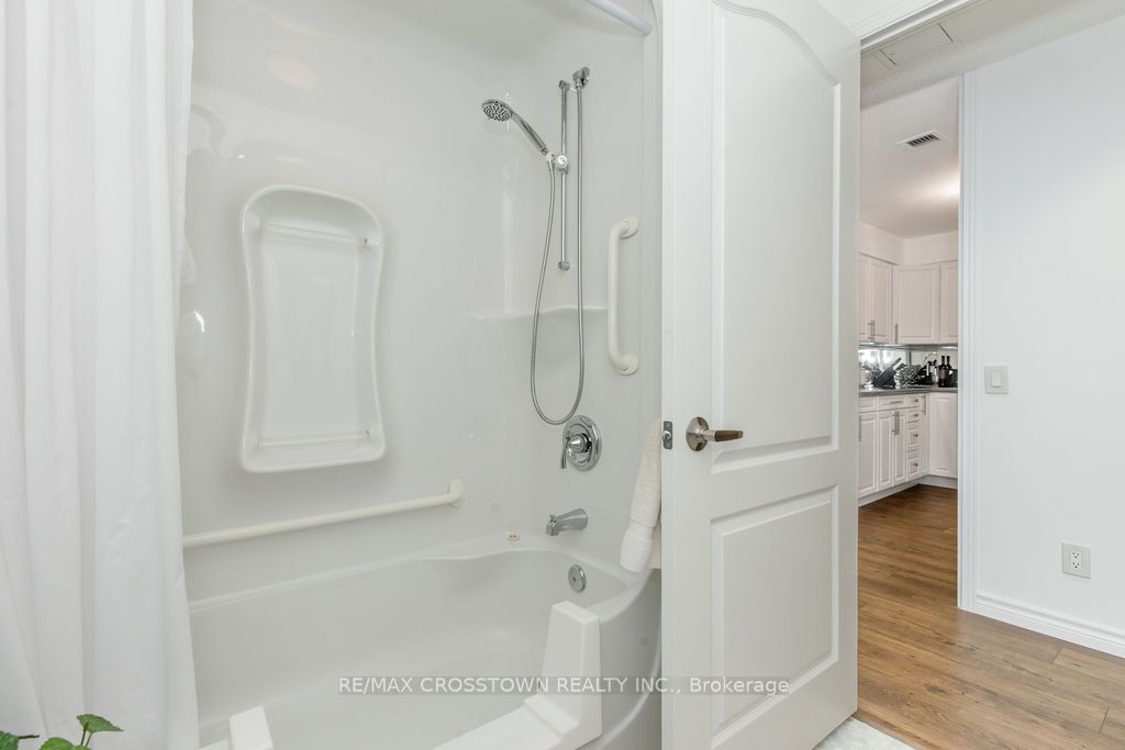 74 Ross Street 44 Property Photo 16
