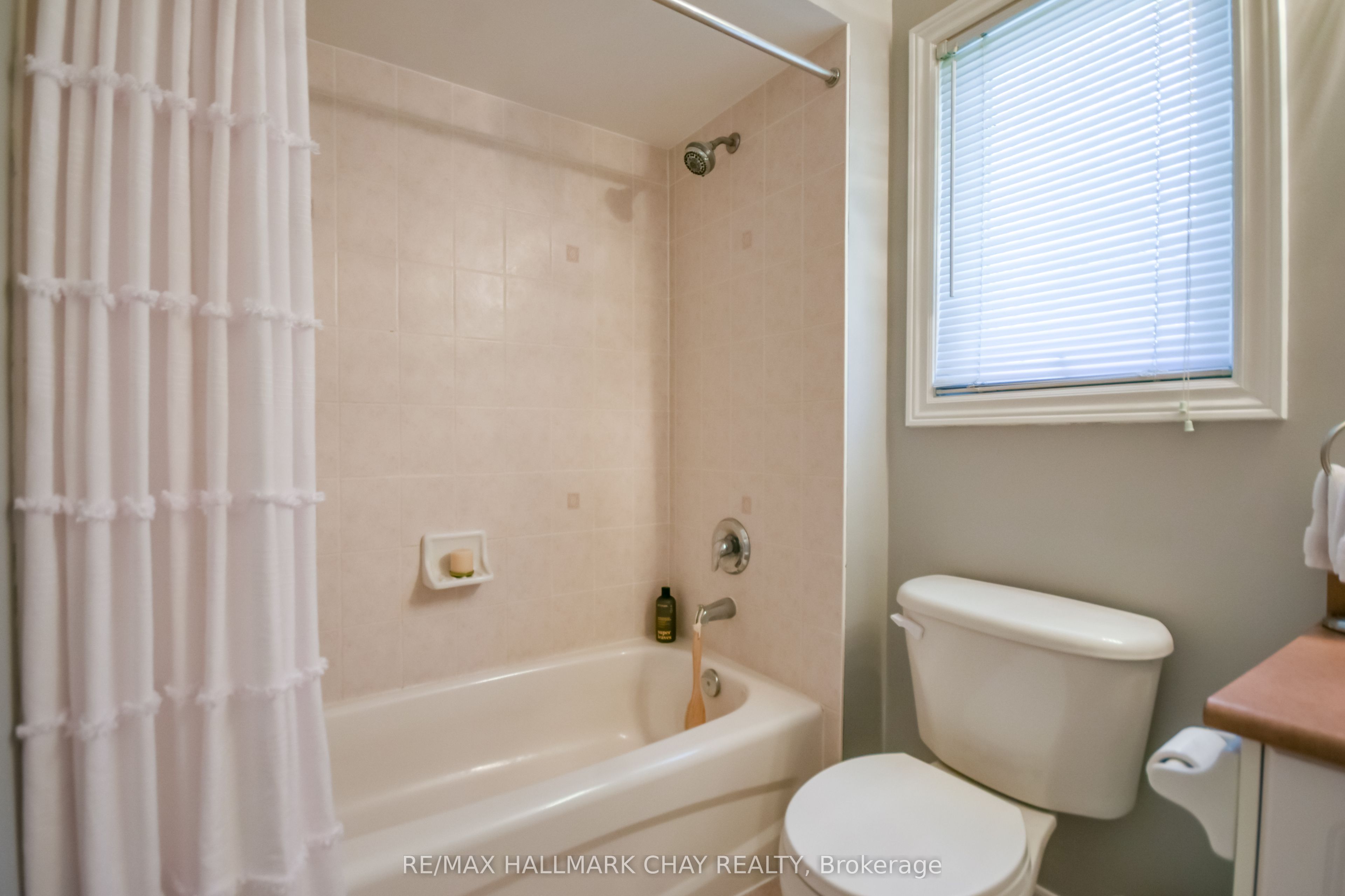 31 Princess Point Drive Property Photo 19