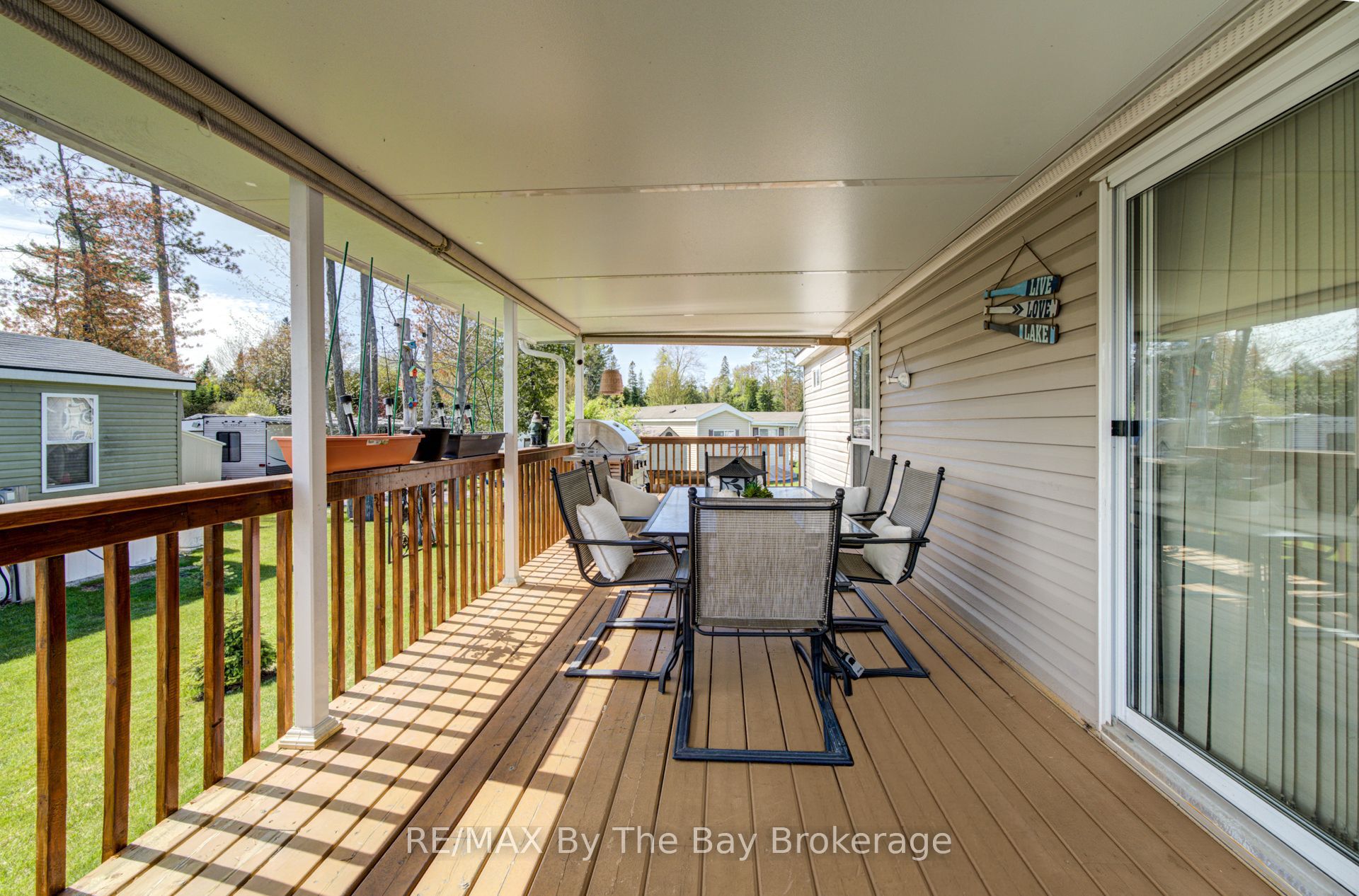 14 Kenora Trail Property Photo 4
