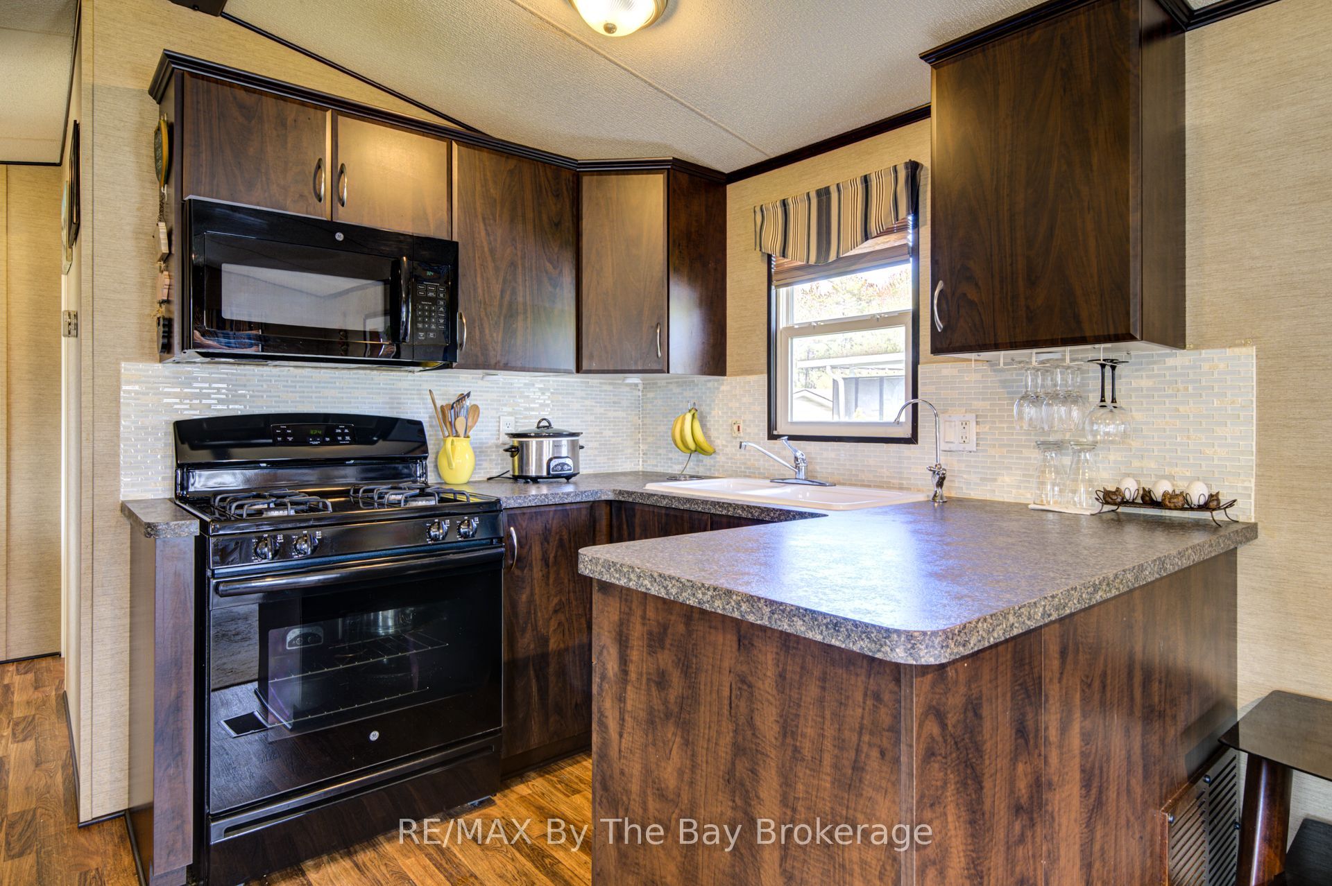 14 Kenora Trail Property Photo 13