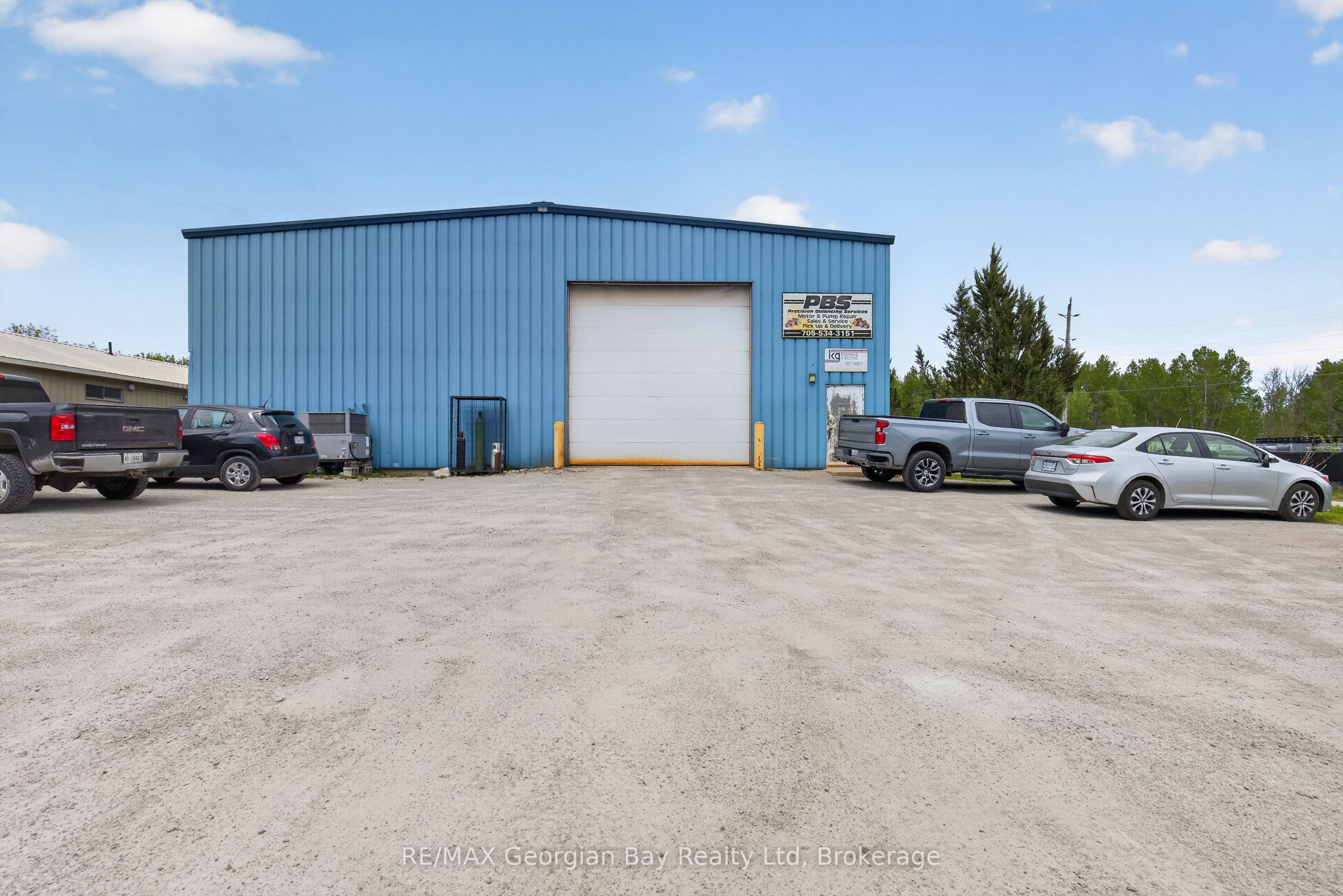 32 Industrial Road Property Photo 1