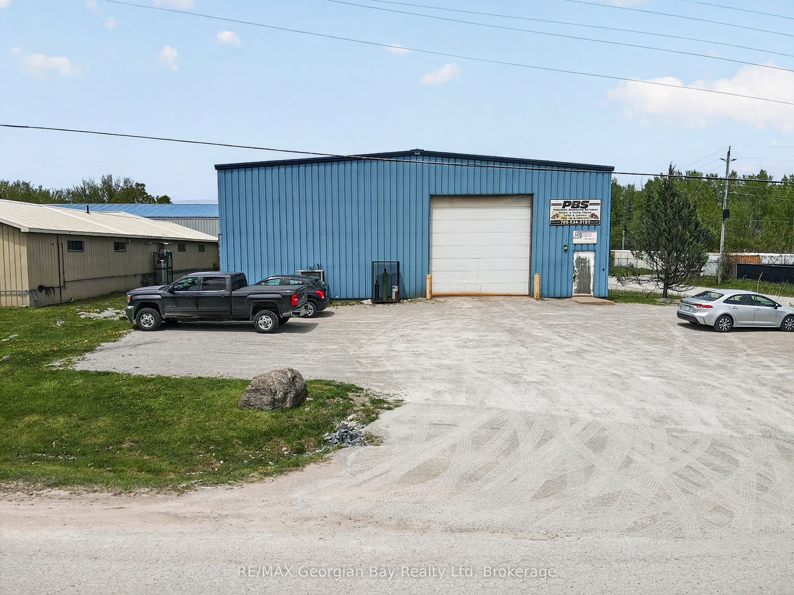 32 Industrial Road Property Photo 10