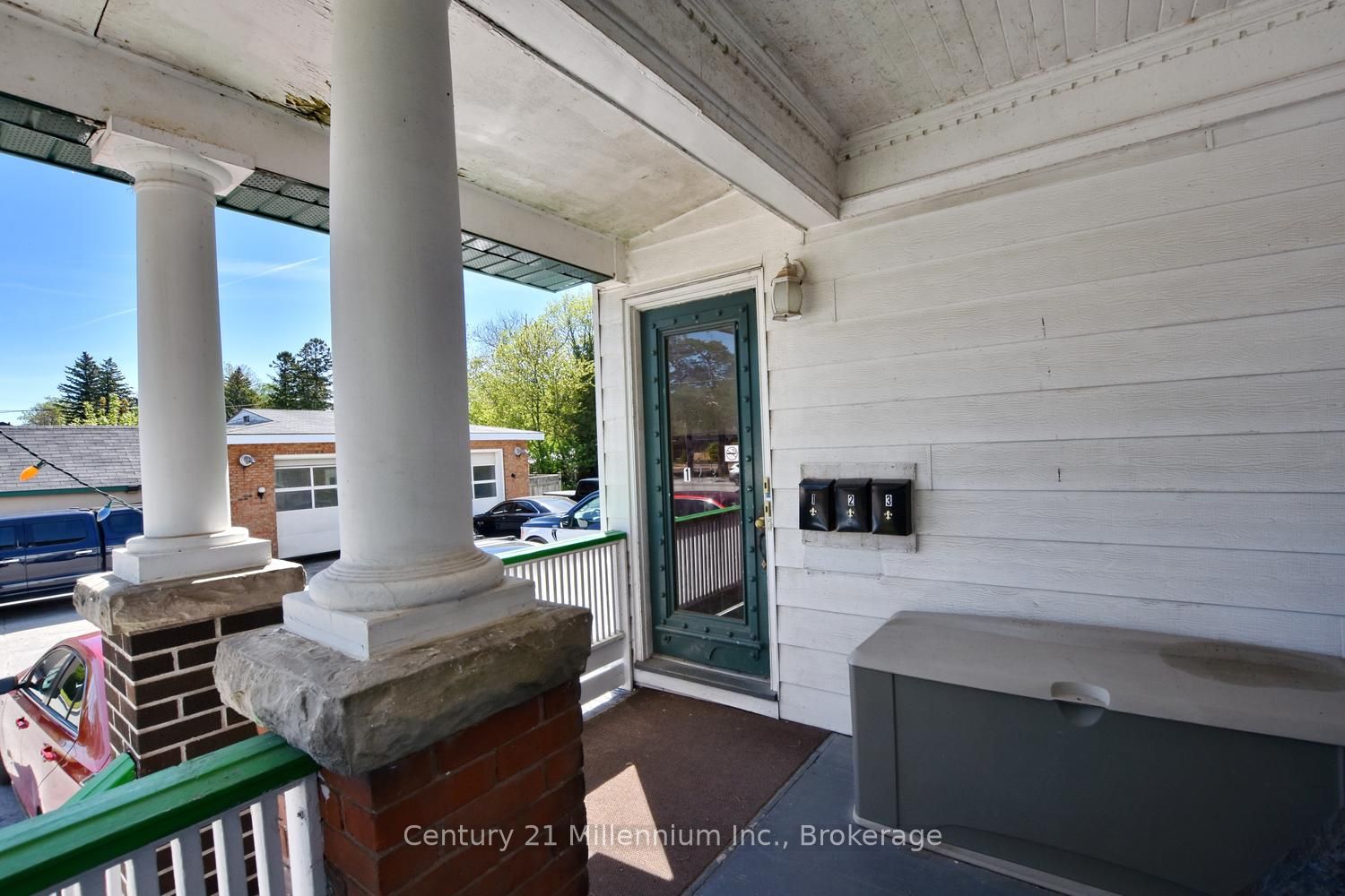 268 Hume Street Property Photo 5