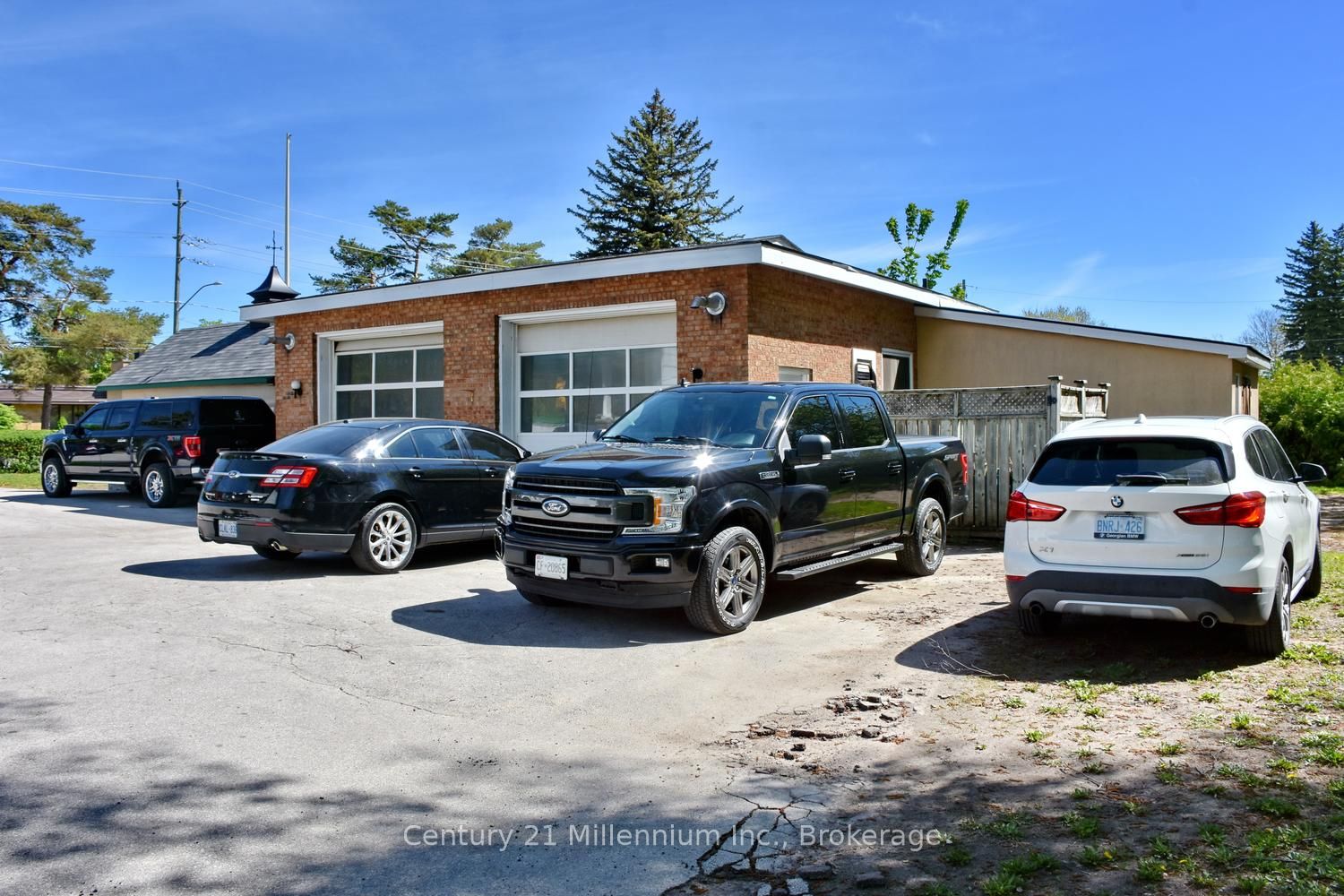 268 Hume Street Property Photo 8