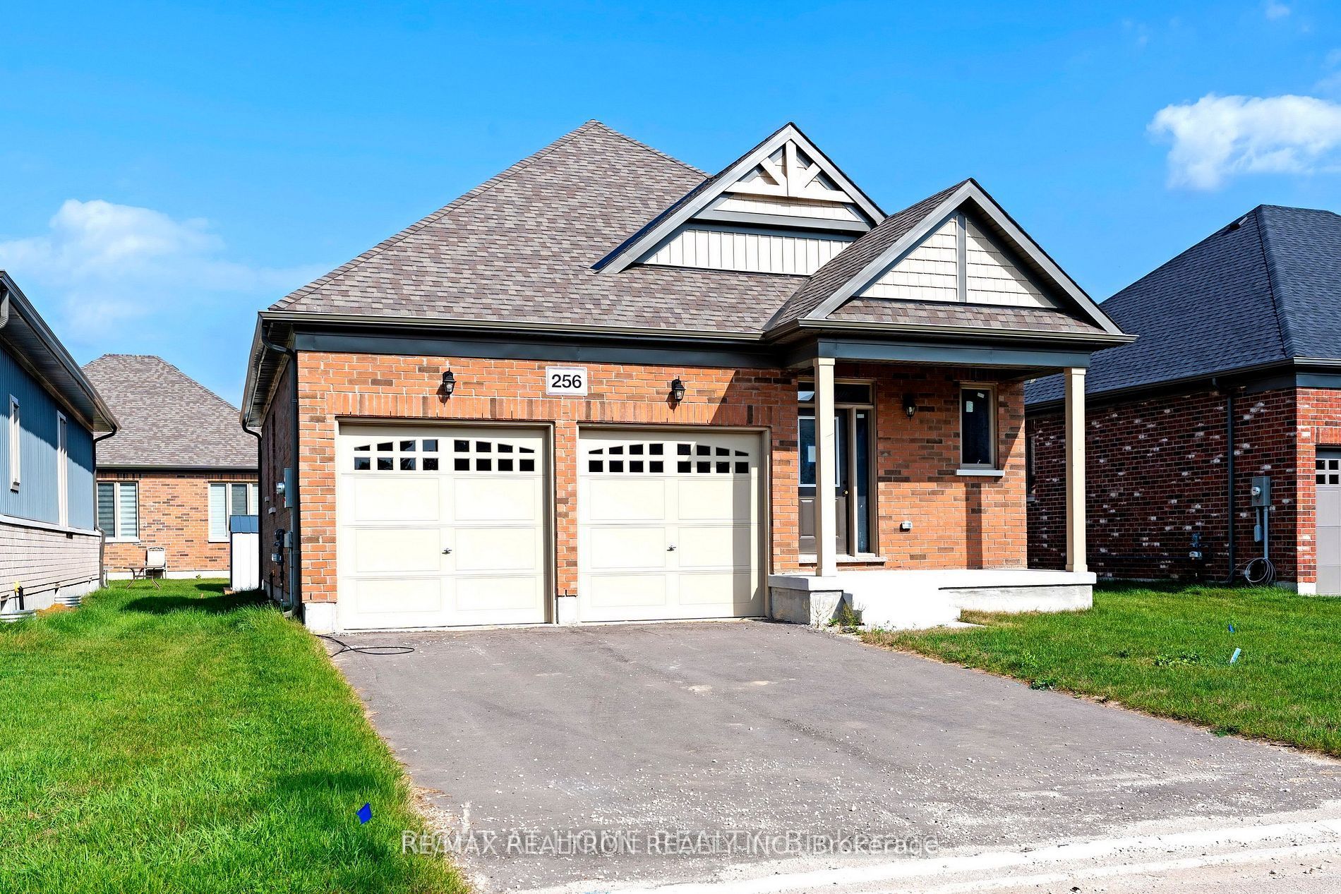 256 Duncan Street Property Photo 1