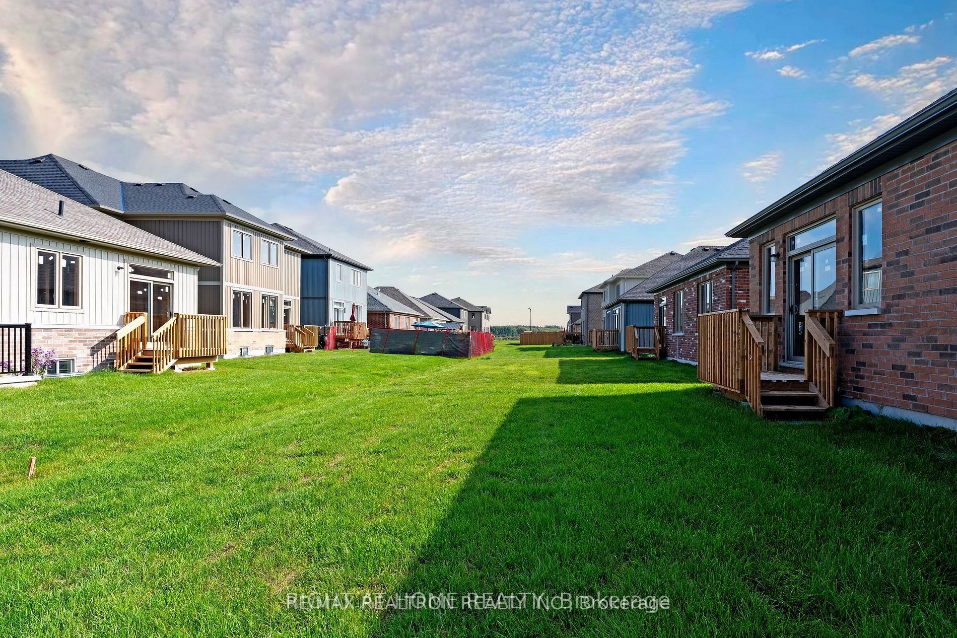 256 Duncan Street Property Photo 8