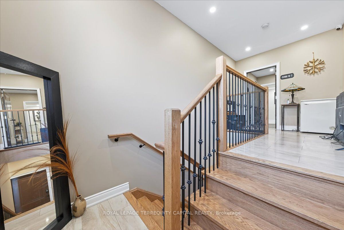 30 Indianola Crescent Property Photo 8