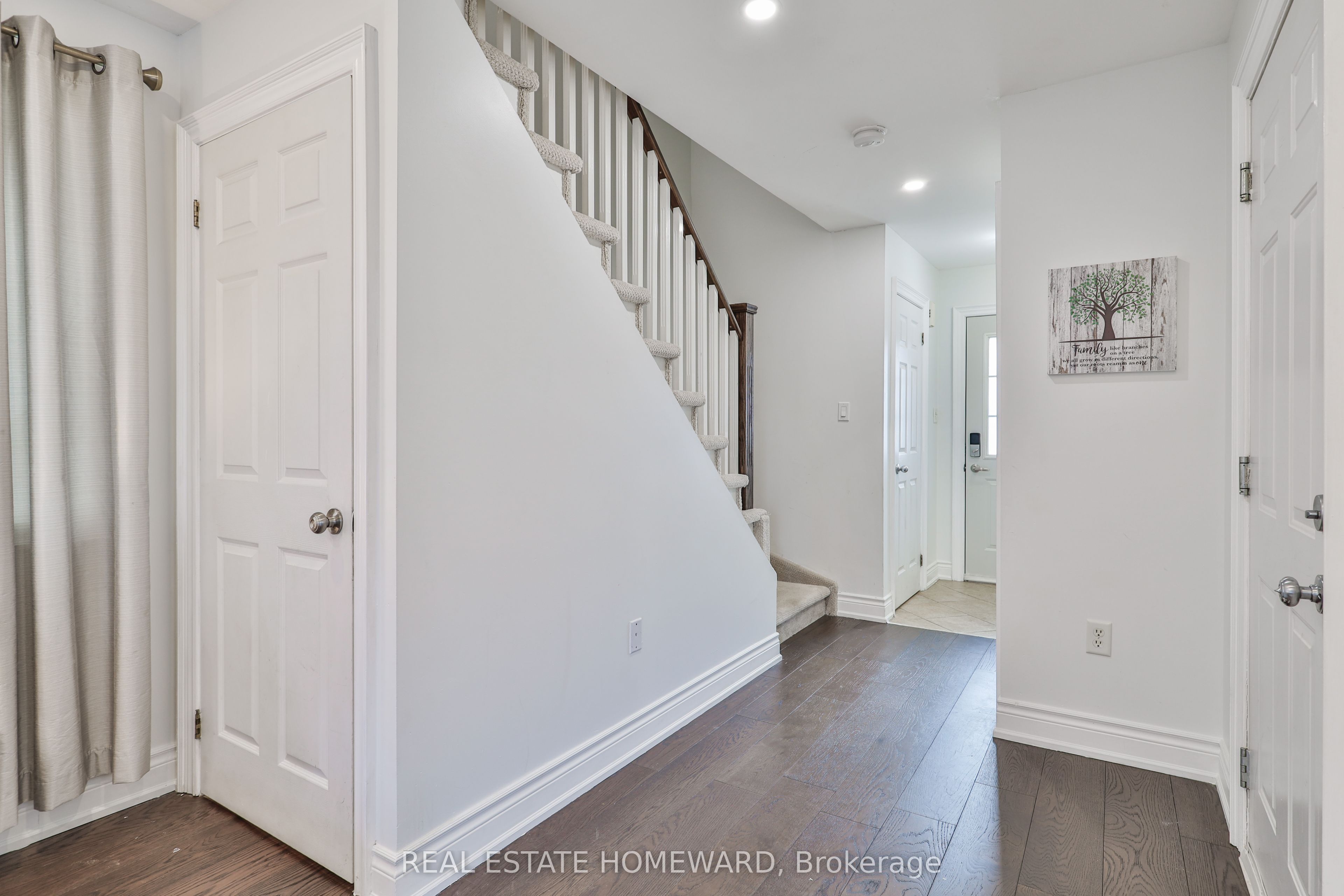 20 Masters Drive Property Photo 7