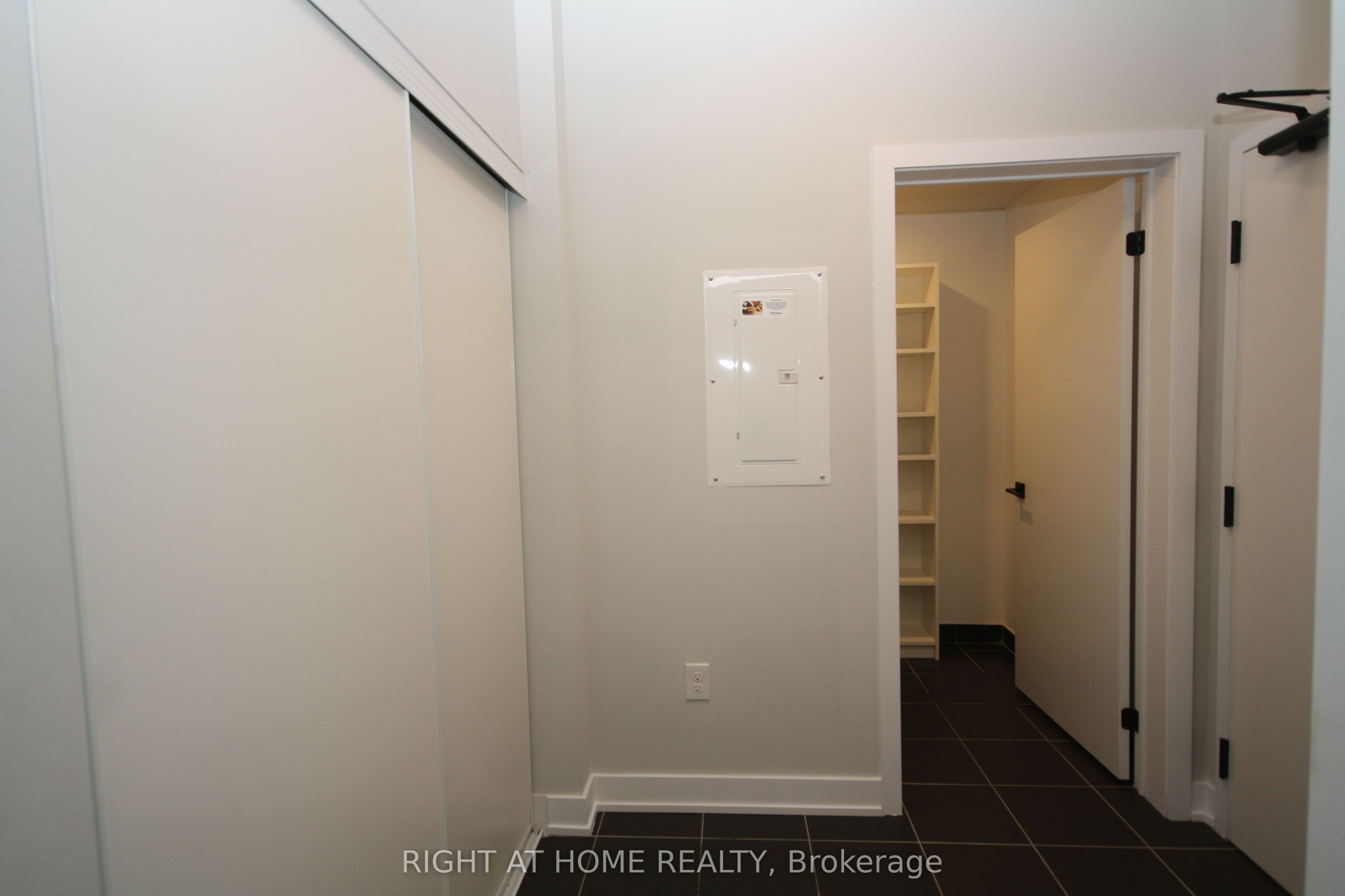 5 Chef Lane 108 Property Photo 5