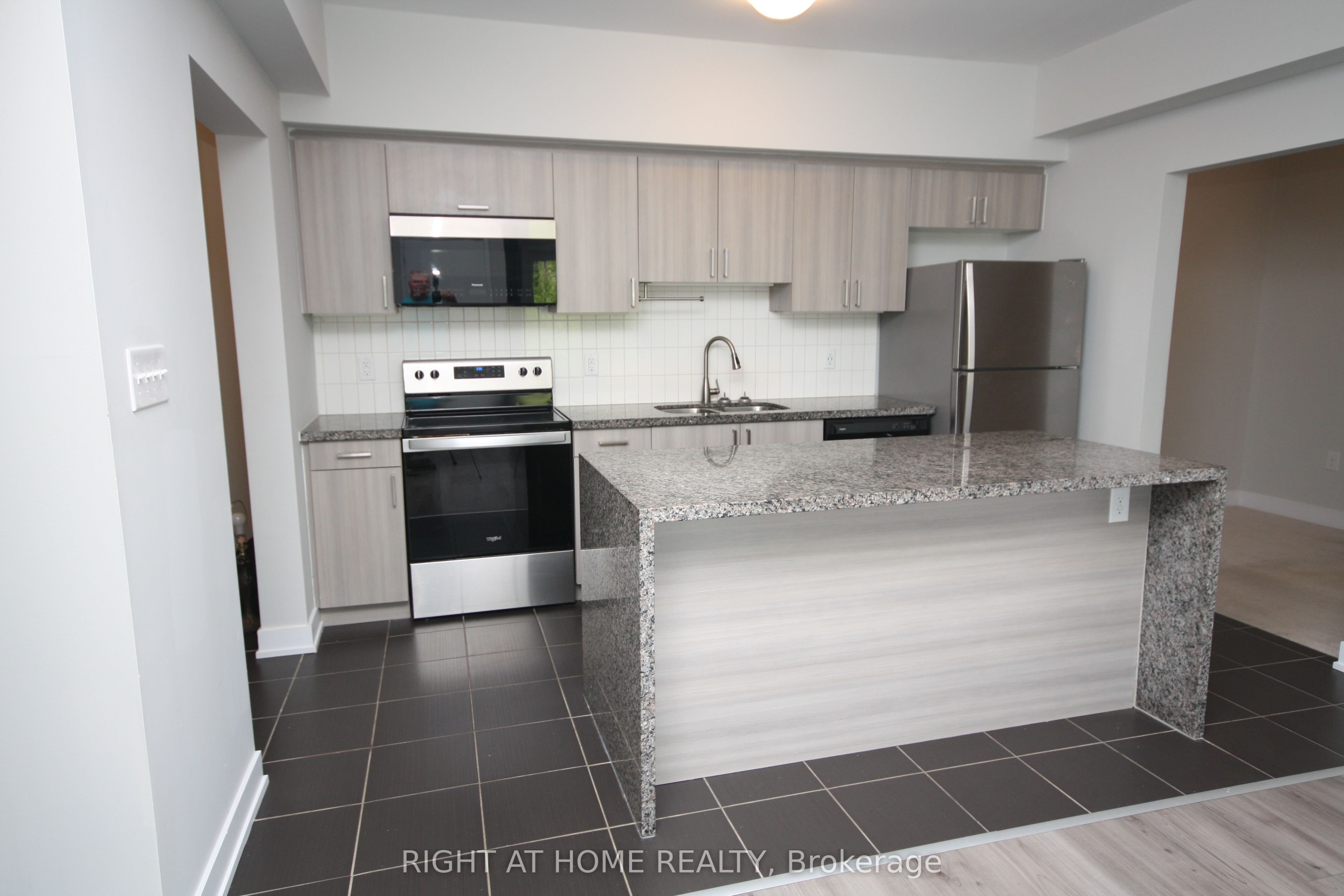 5 Chef Lane 108 Property Photo 9