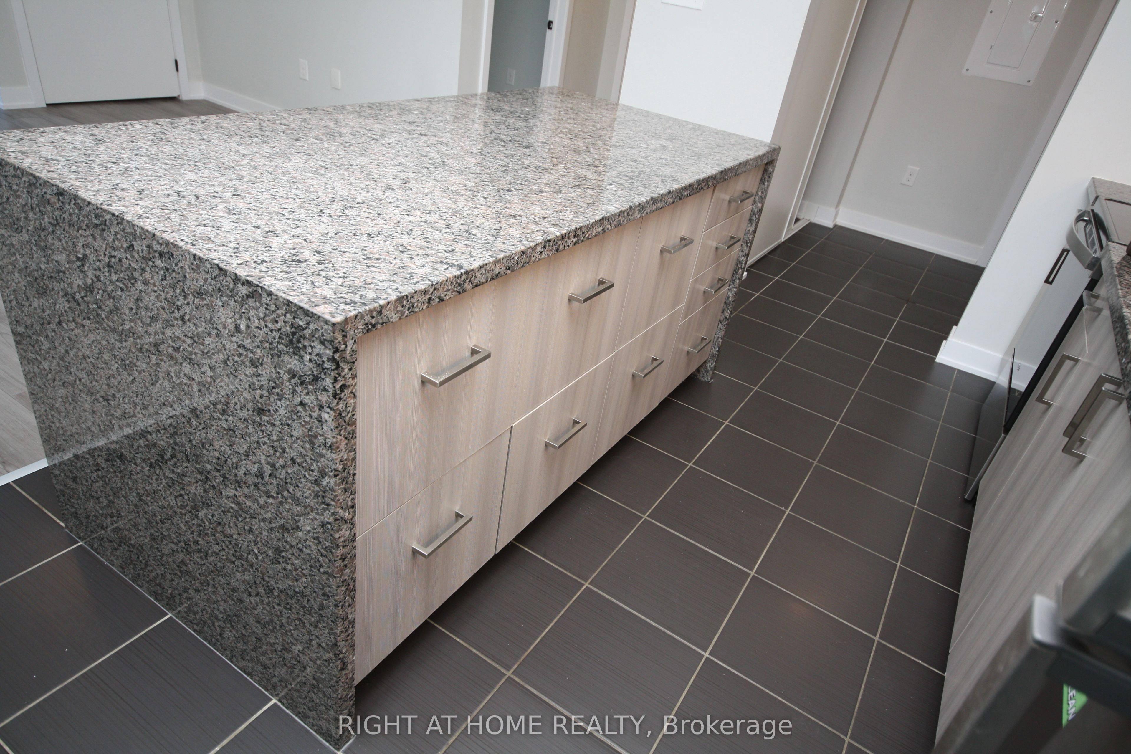 5 Chef Lane 108 Property Photo 13