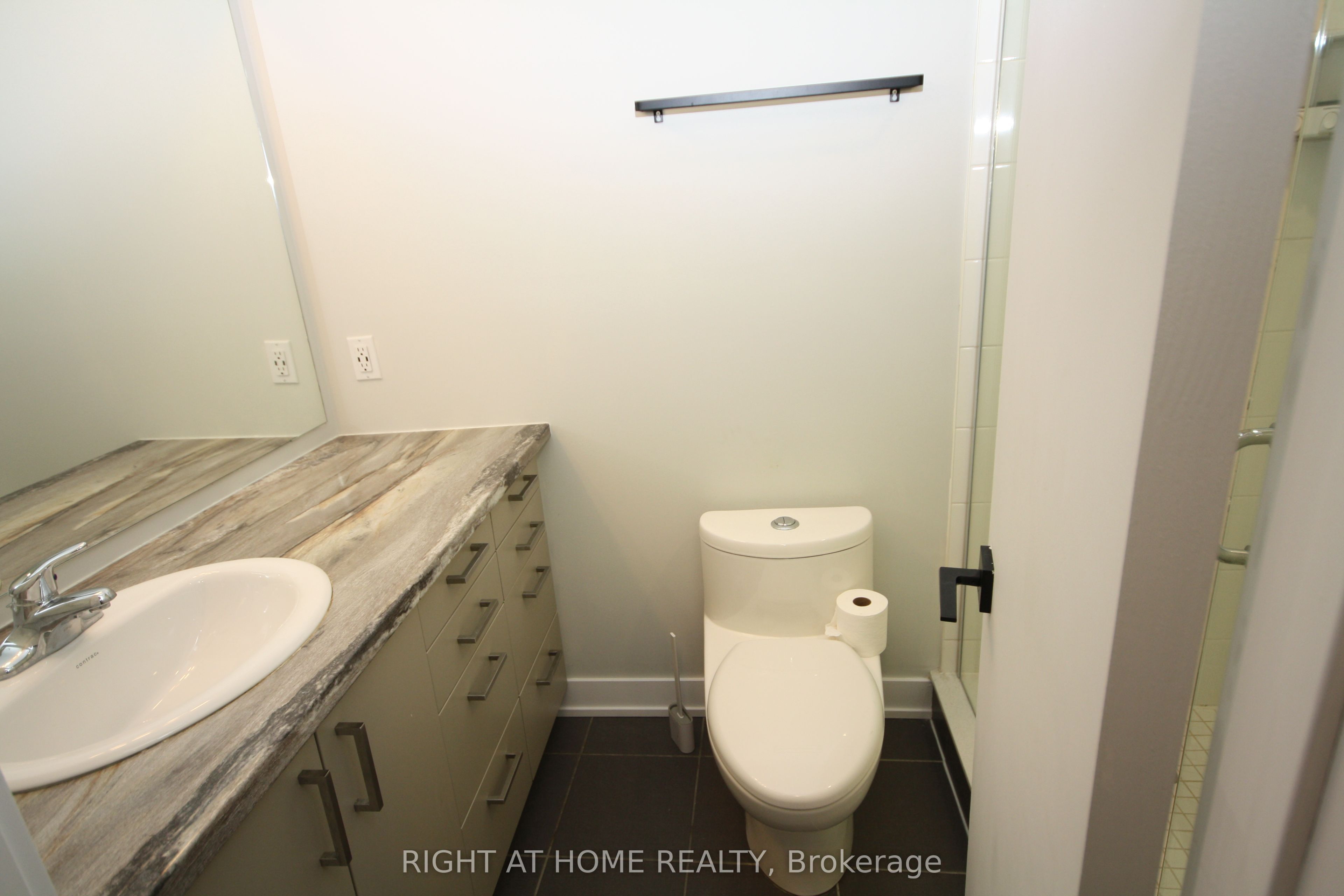 5 Chef Lane 108 Property Photo 18
