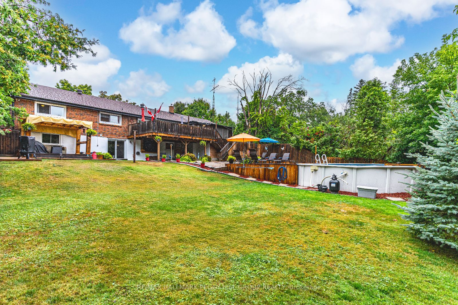 2447 Ridge Road W Property Photo 25