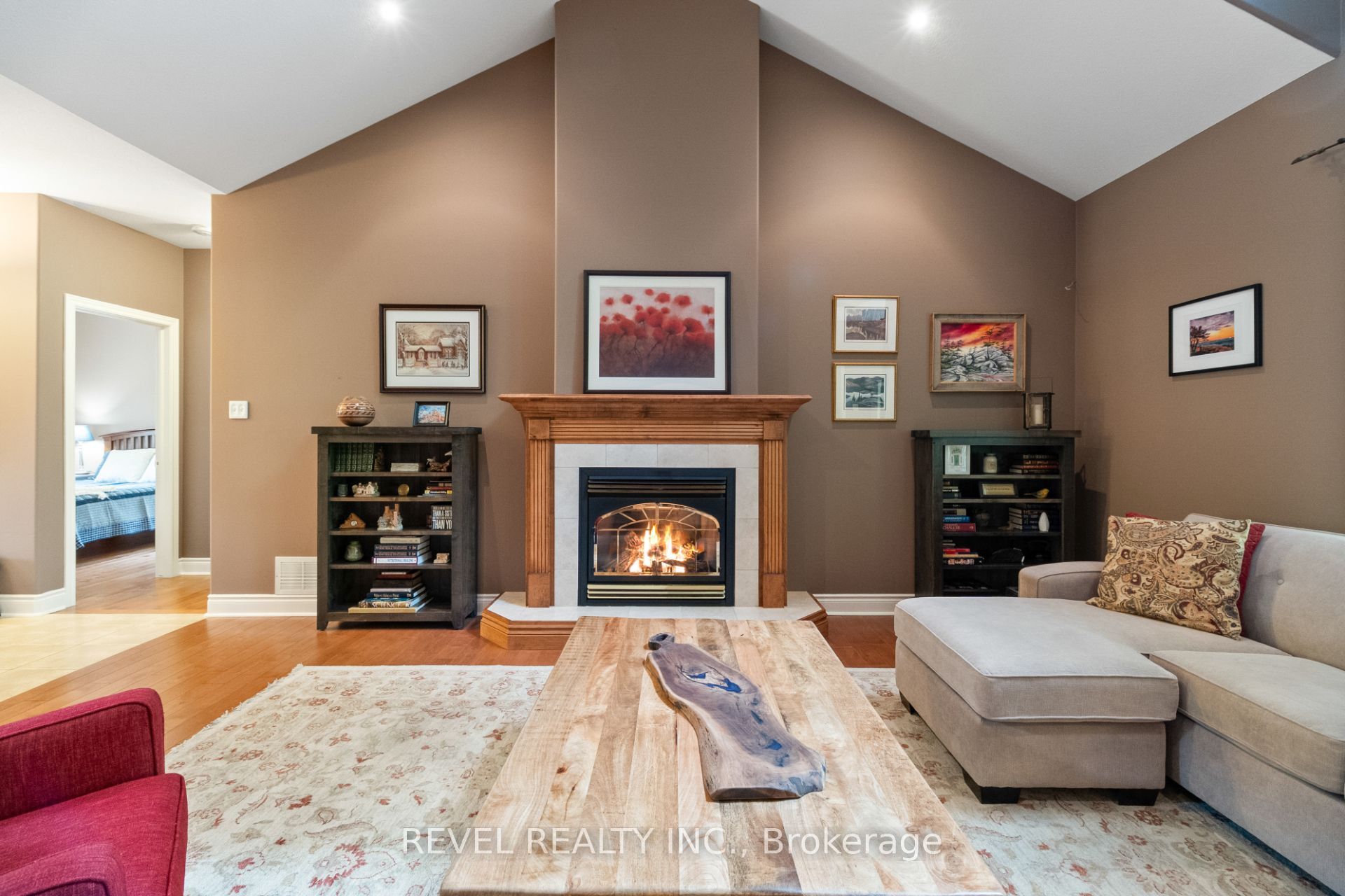 23 Laddie Lane Property Photo 10