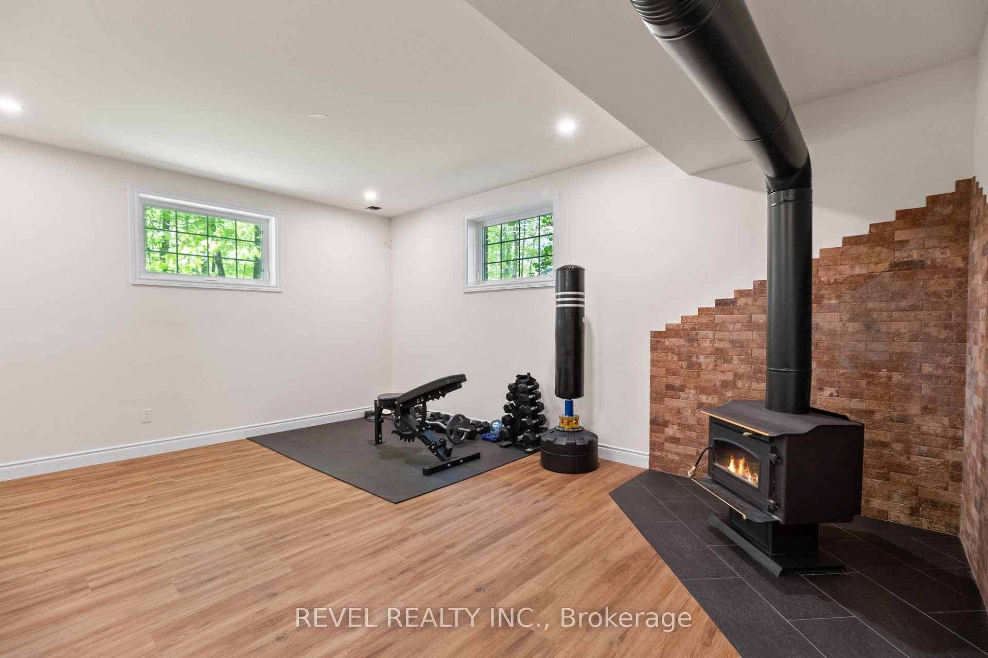 23 Laddie Lane Property Photo 32
