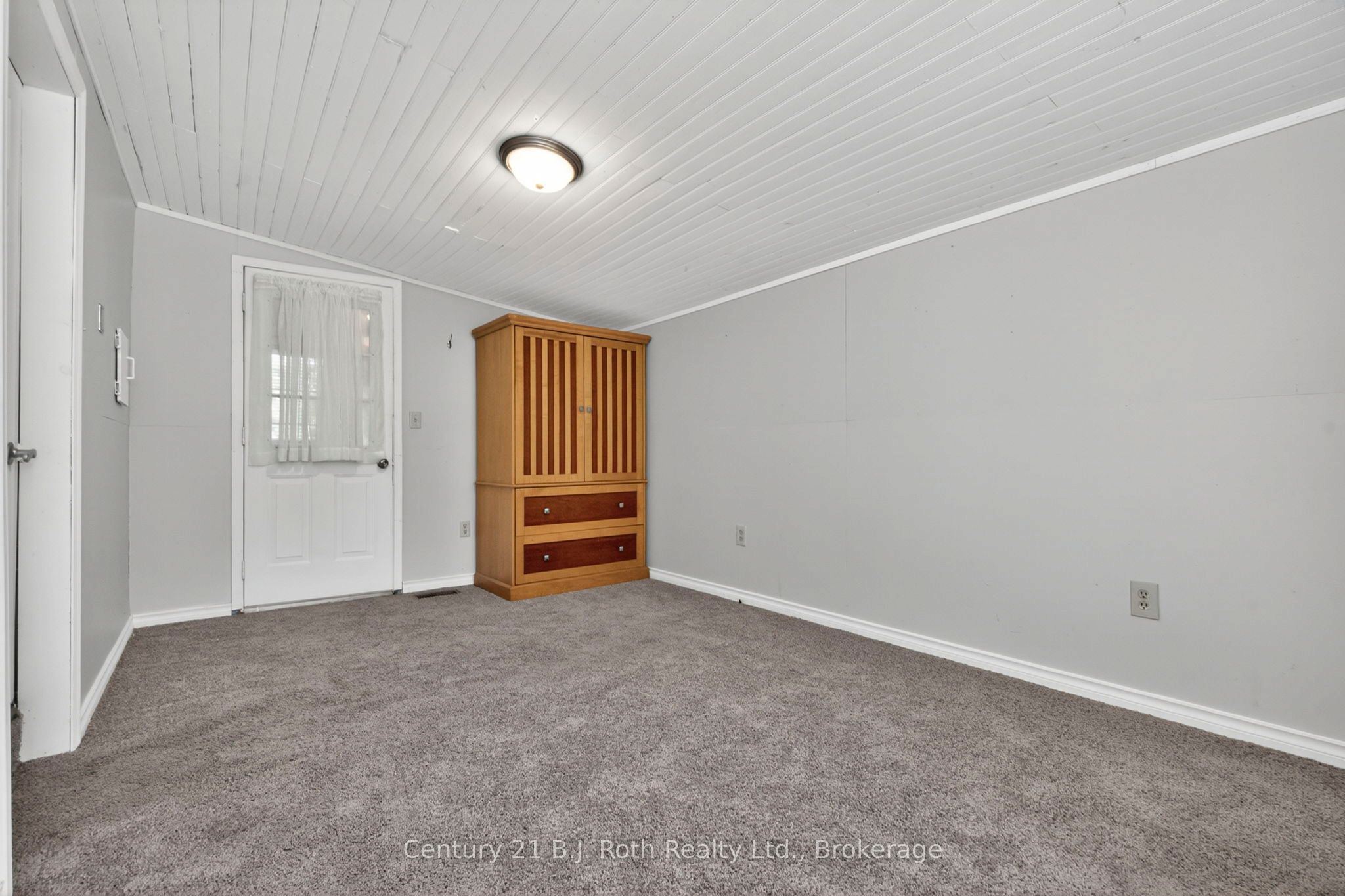5263 Elliott Side Road 51 Property Photo 31