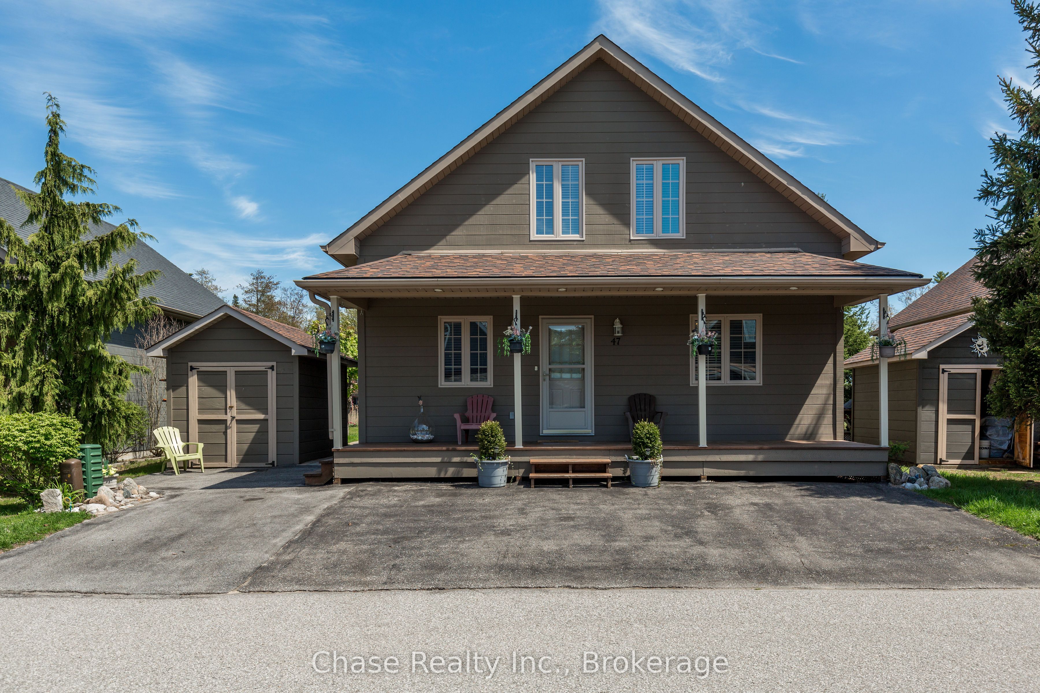 47 Madawaska Trail Property Photo 1