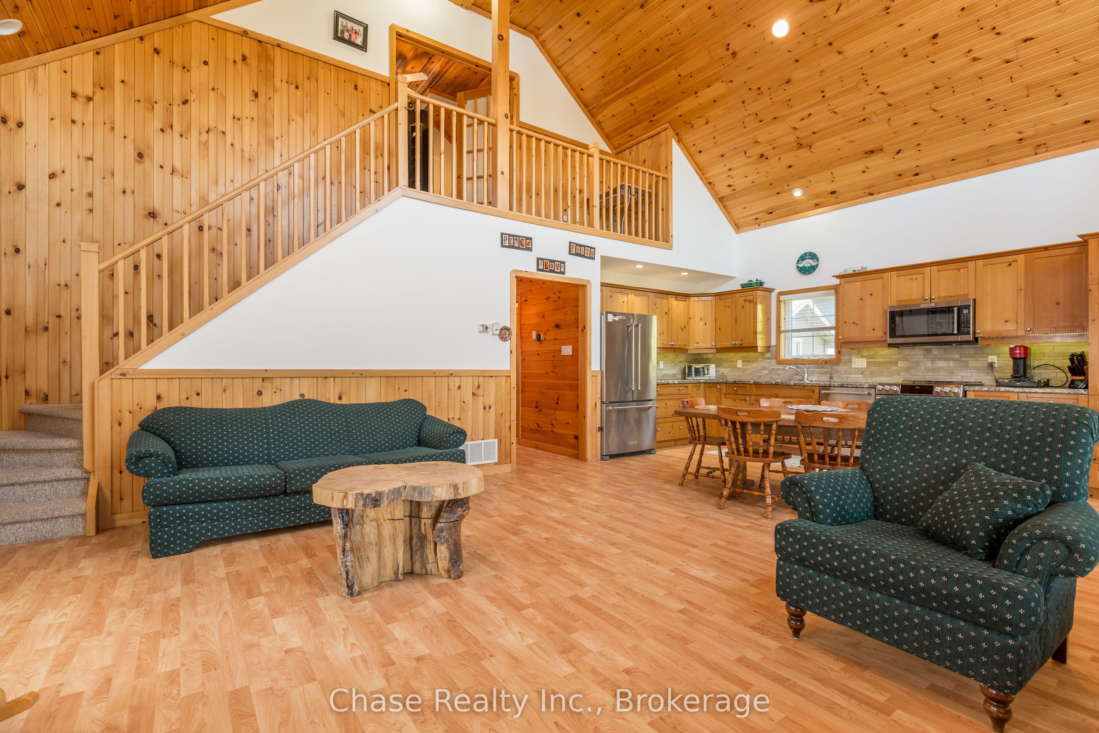 47 Madawaska Trail Property Photo 11