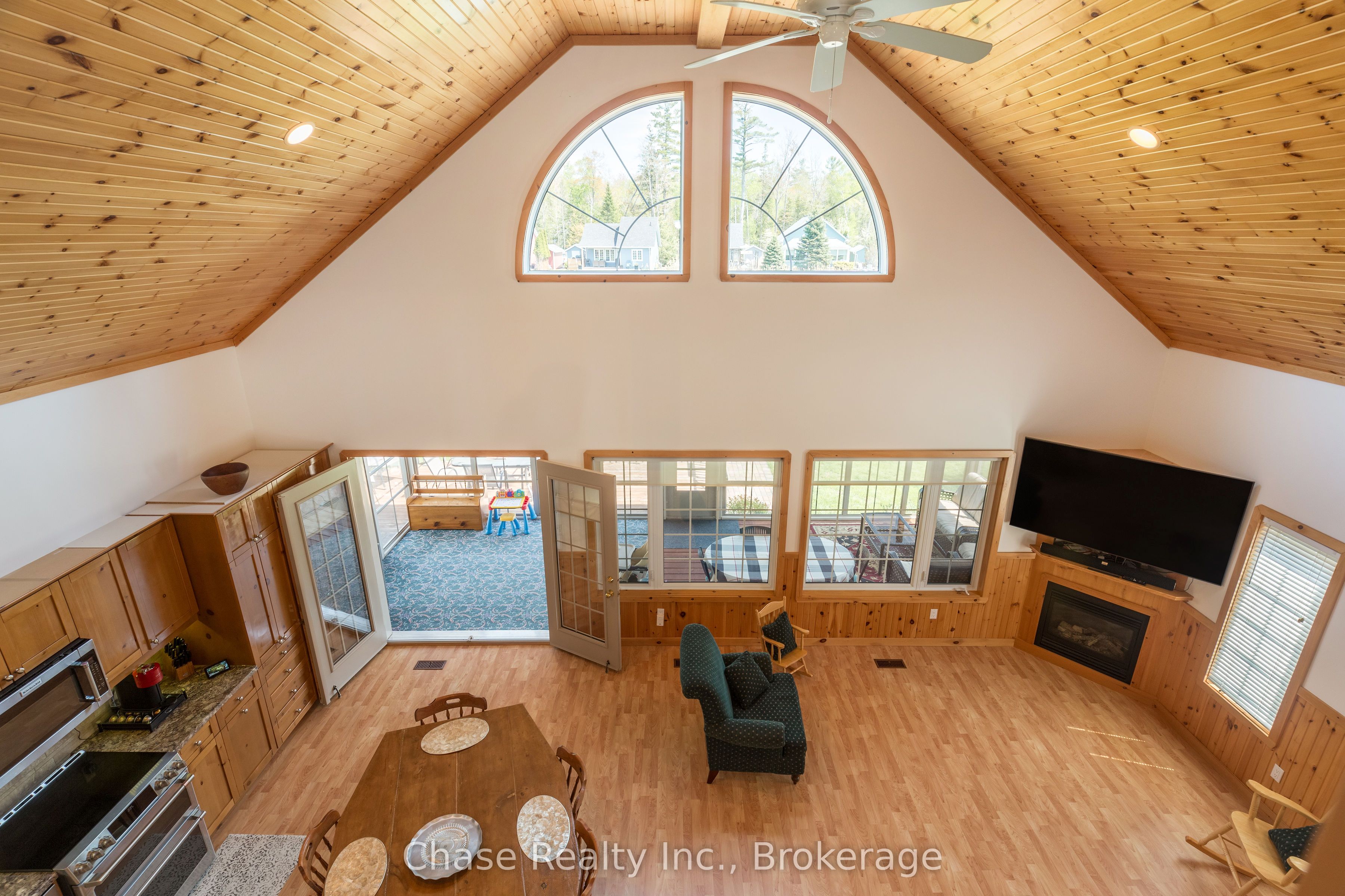 47 Madawaska Trail Property Photo 15