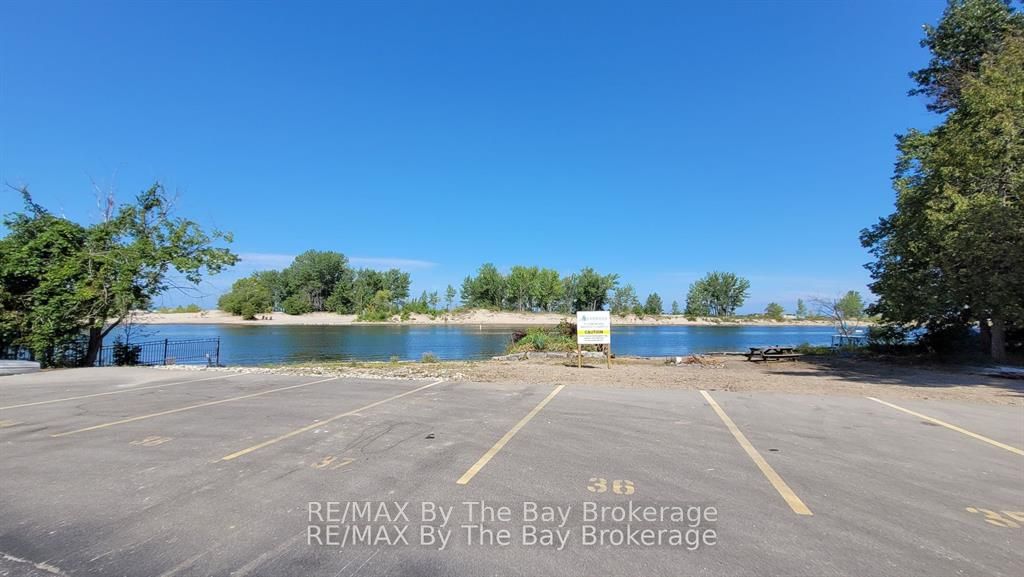 280 River Road E B12 Property Photo 2