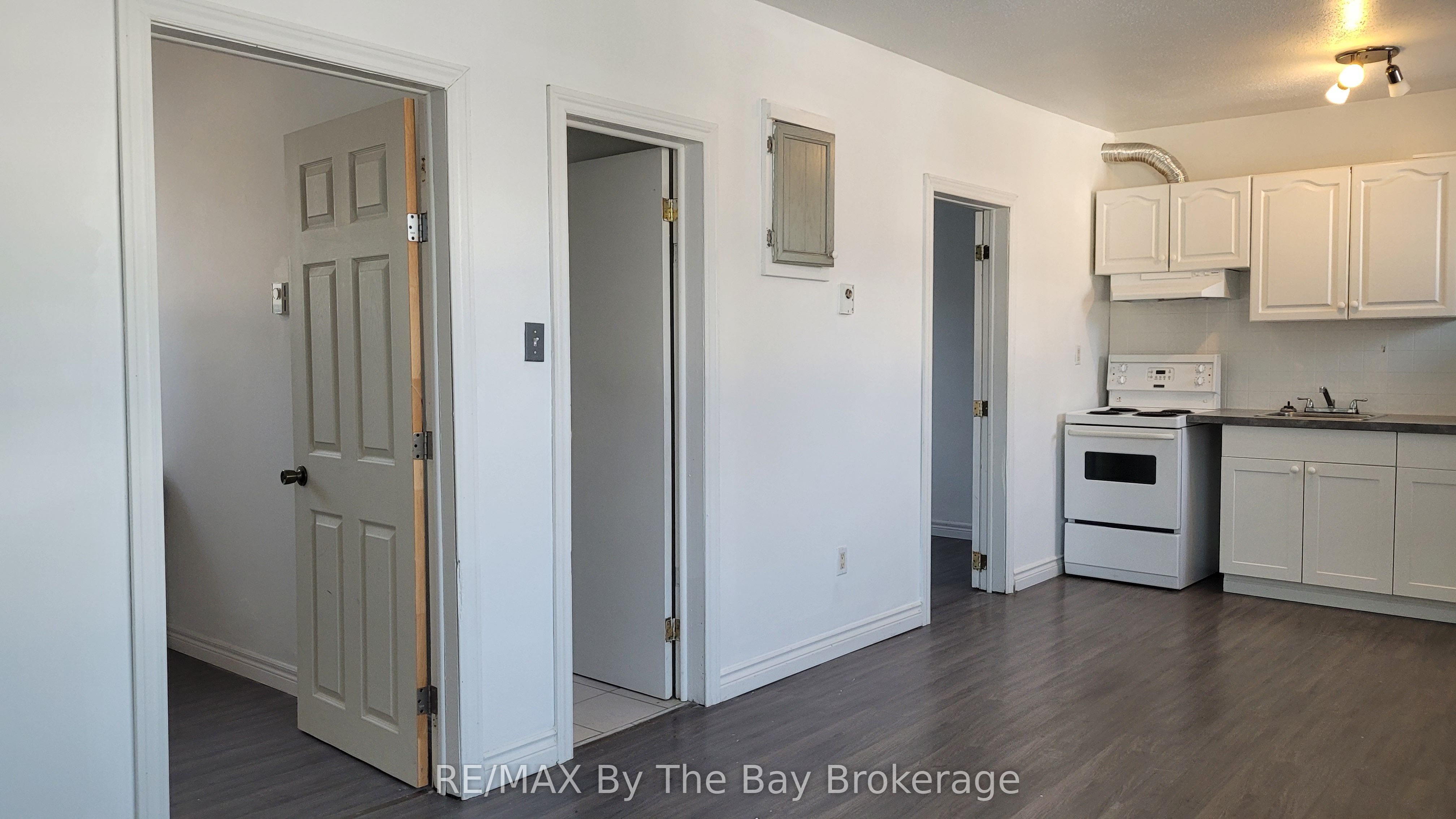 280 River Road E B12 Property Photo 14
