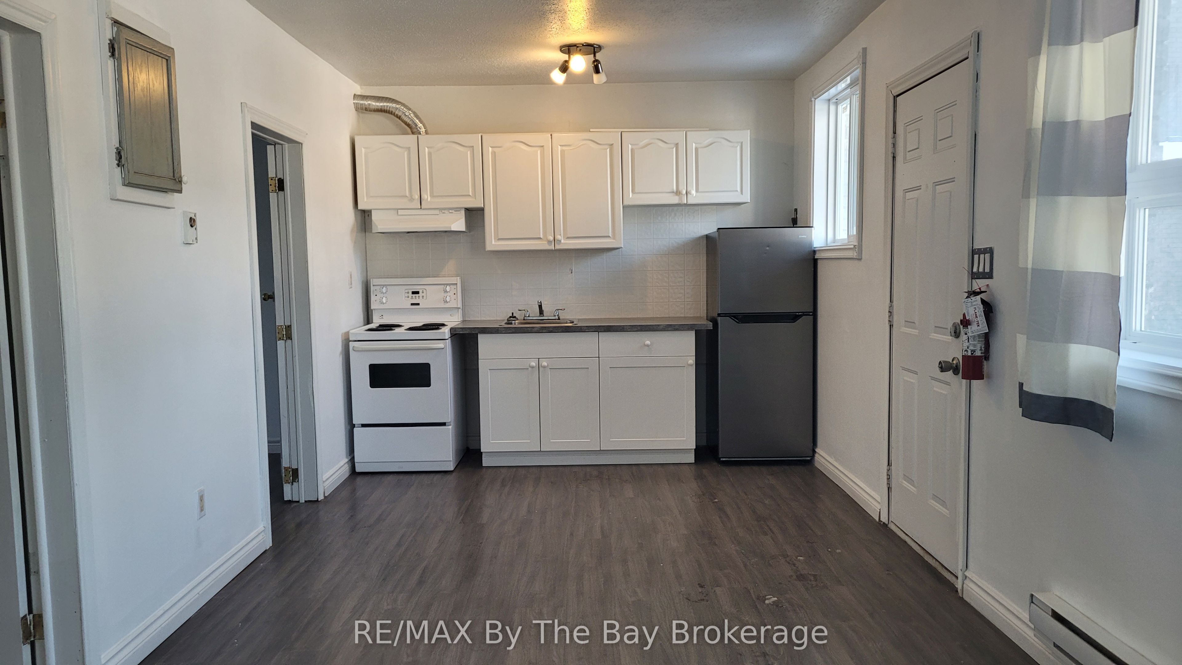 280 River Road E B12 Property Photo 15