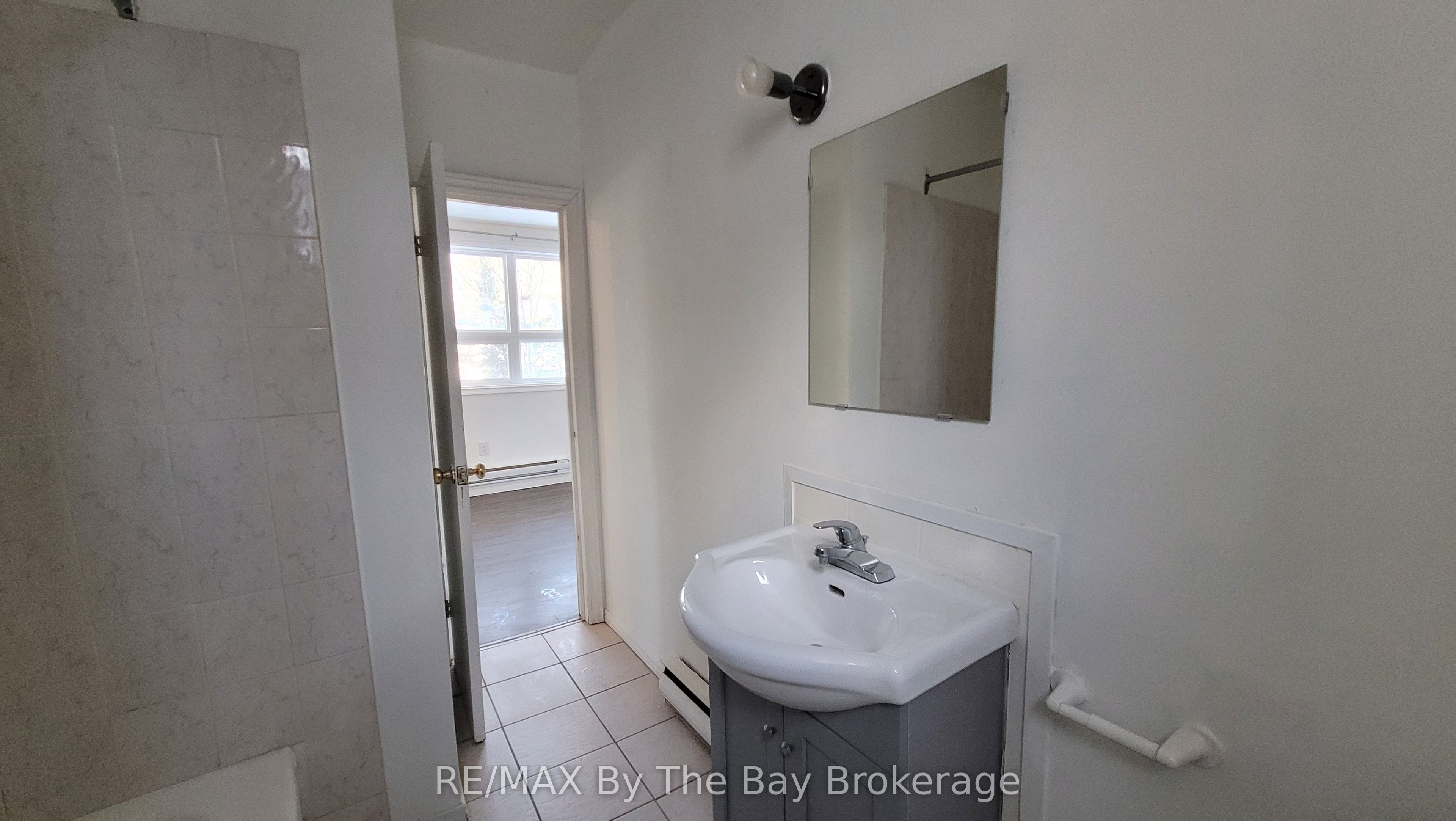 280 River Road E B12 Property Photo 17