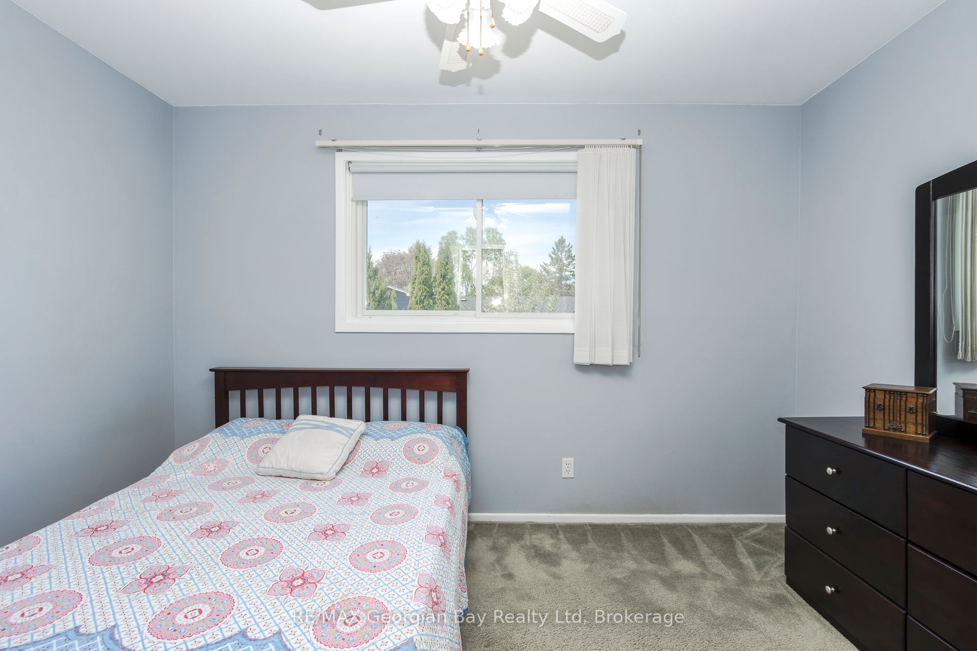 1010 Glen Eagles Crescent Property Photo 13