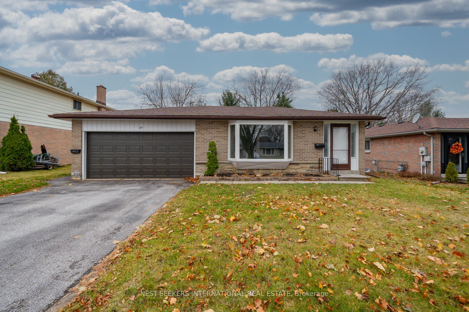 24 Thorncrest Road Property Photo 1