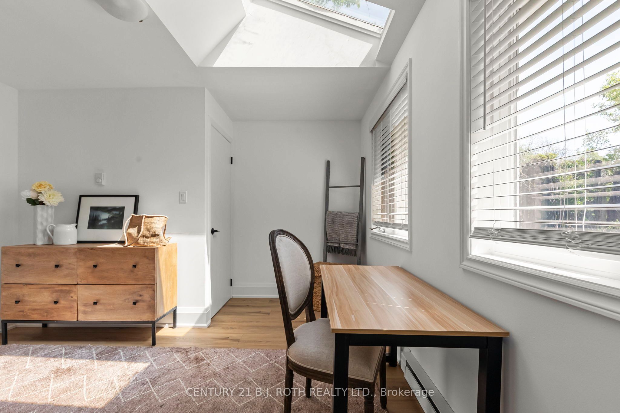 13 Nelson Square E Property Photo 37