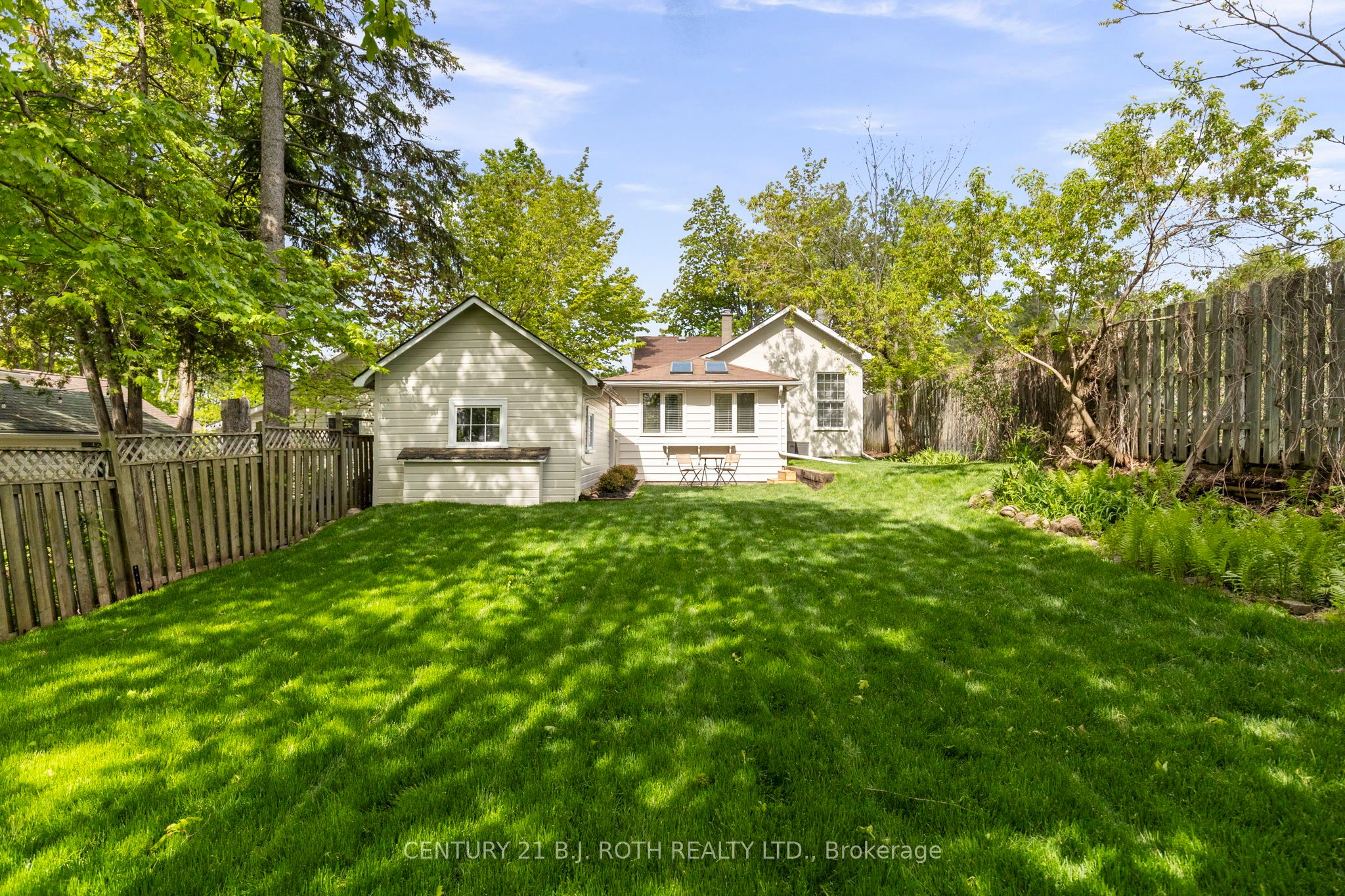 13 Nelson Square E Property Photo 38