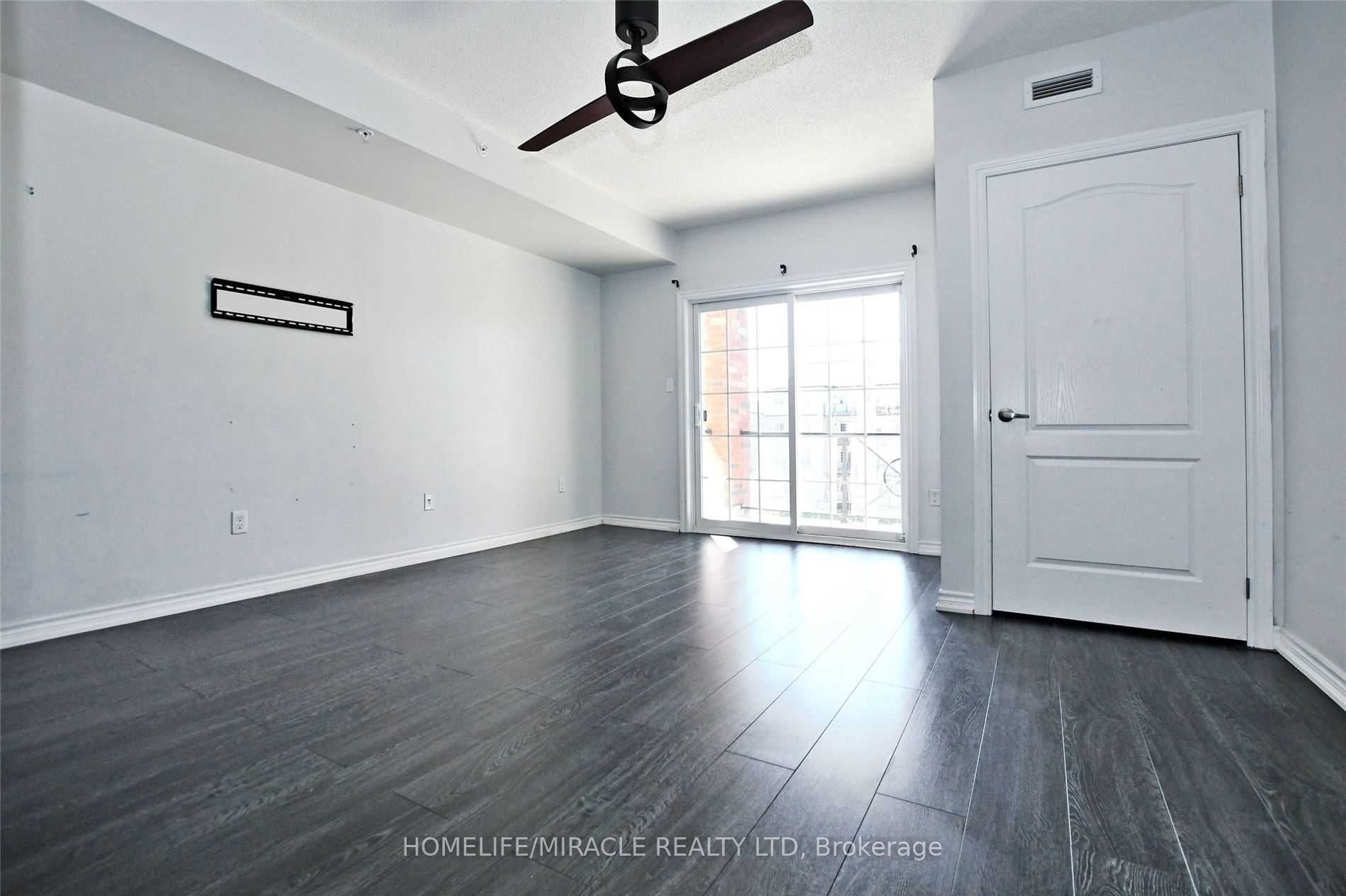 39 Ferndale Drive S 303 Property Photo 6