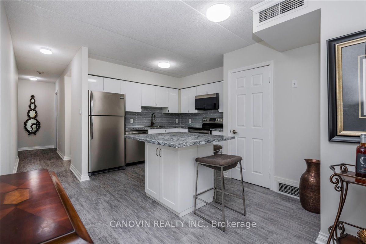 107 Bond Street 202 Property Photo 4