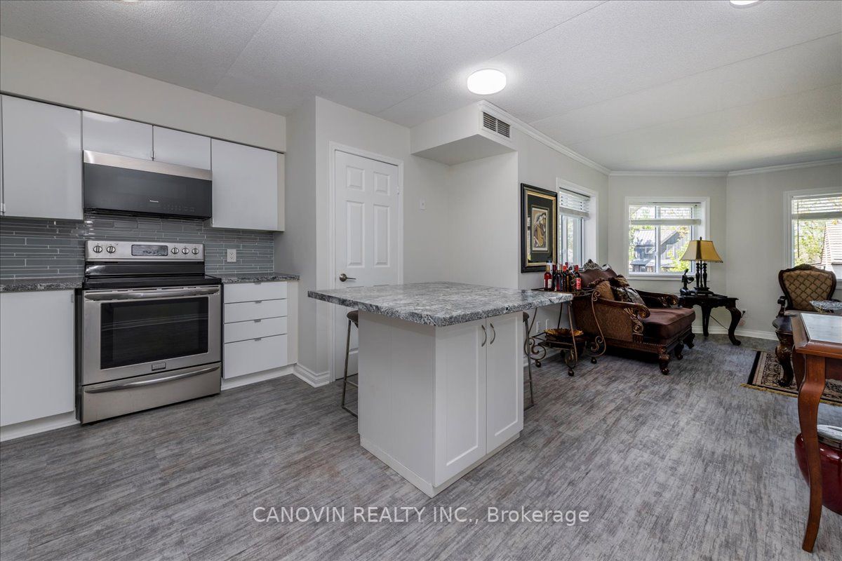 107 Bond Street 202 Property Photo 8
