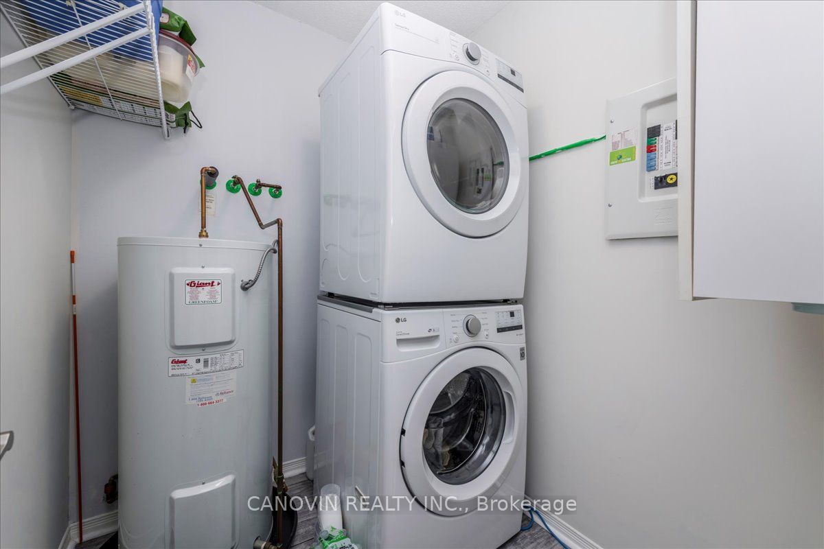 107 Bond Street 202 Property Photo 14