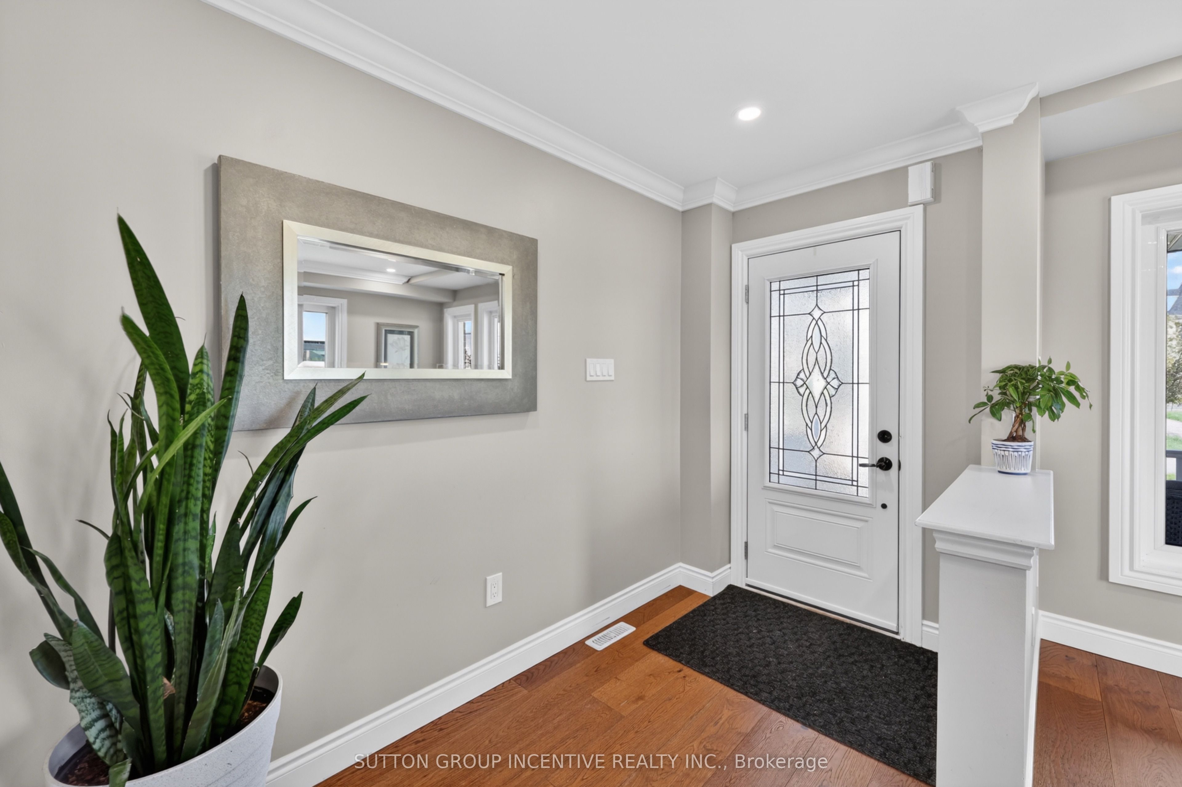 60 Succession Crescent Property Photo 4