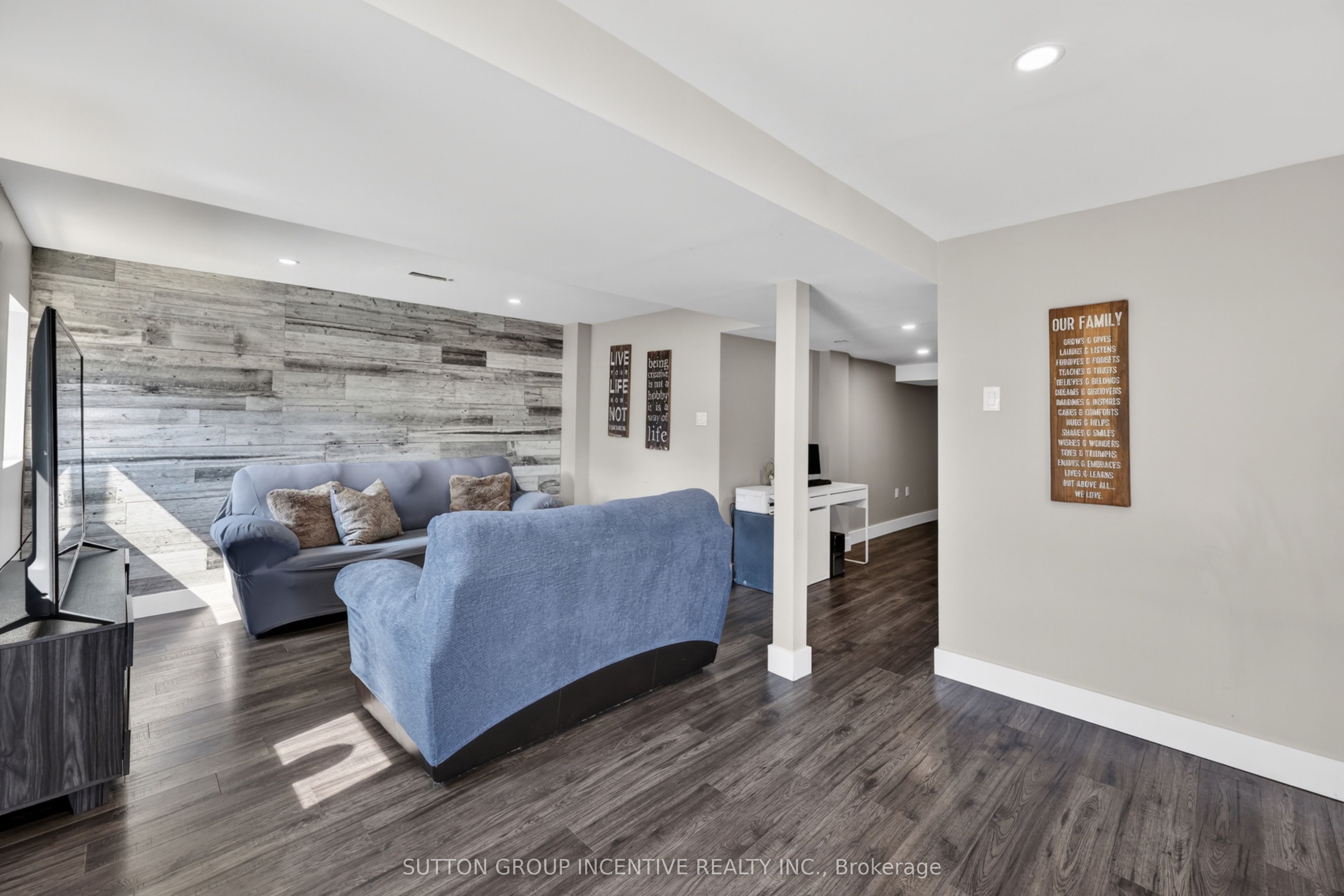 60 Succession Crescent Property Photo 23