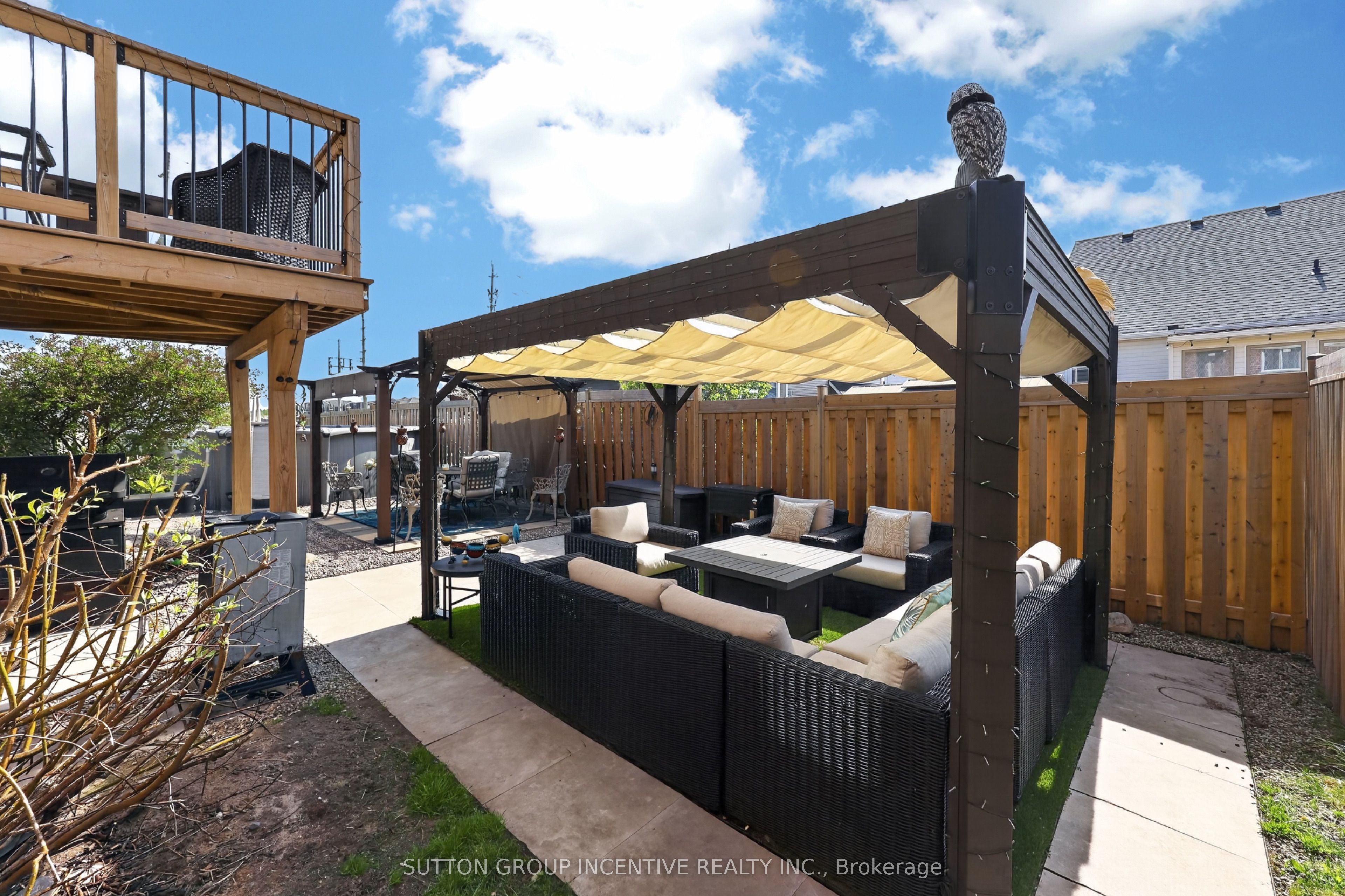 60 Succession Crescent Property Photo 30