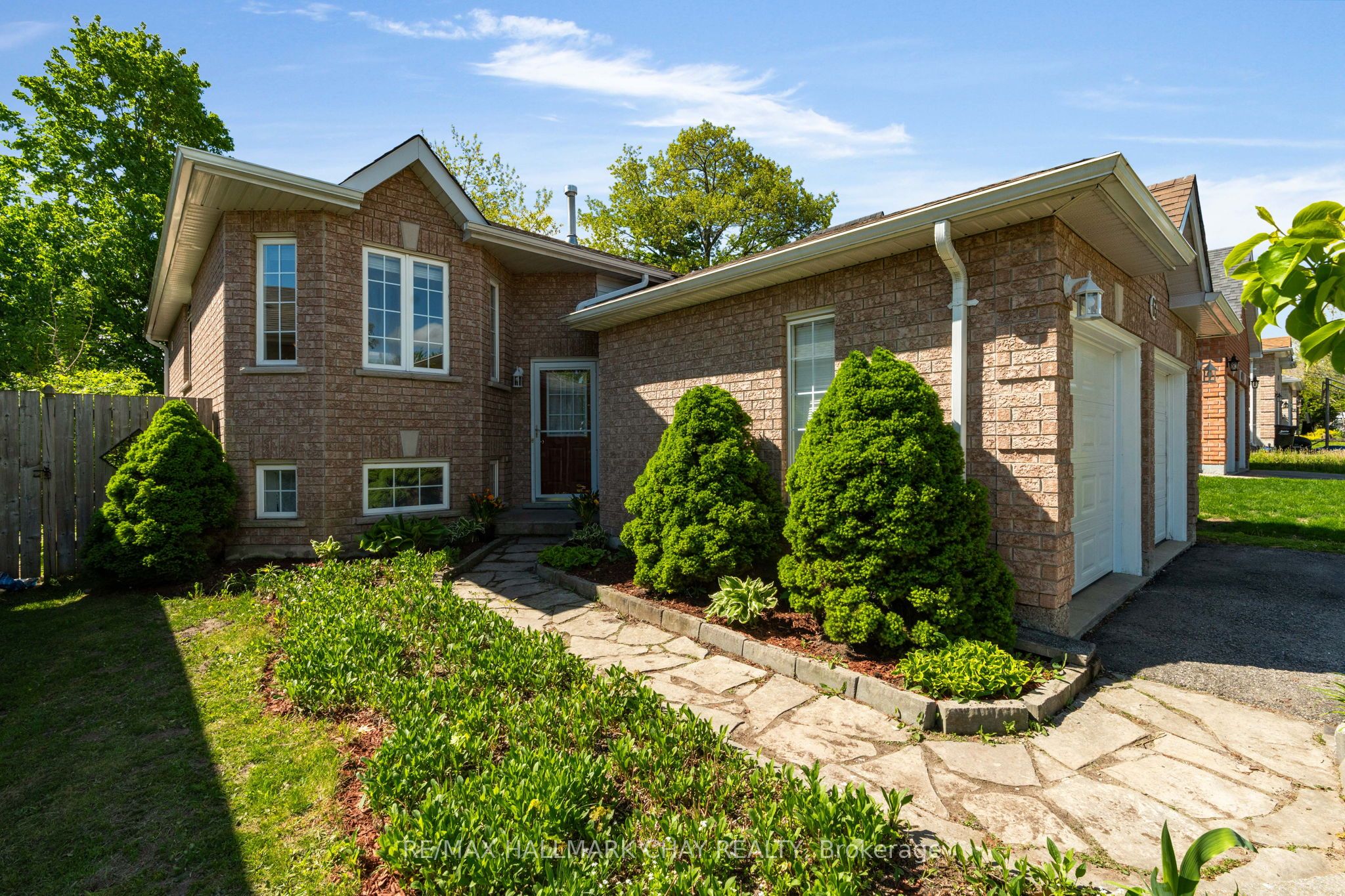 63 Masters Drive Property Photo 2